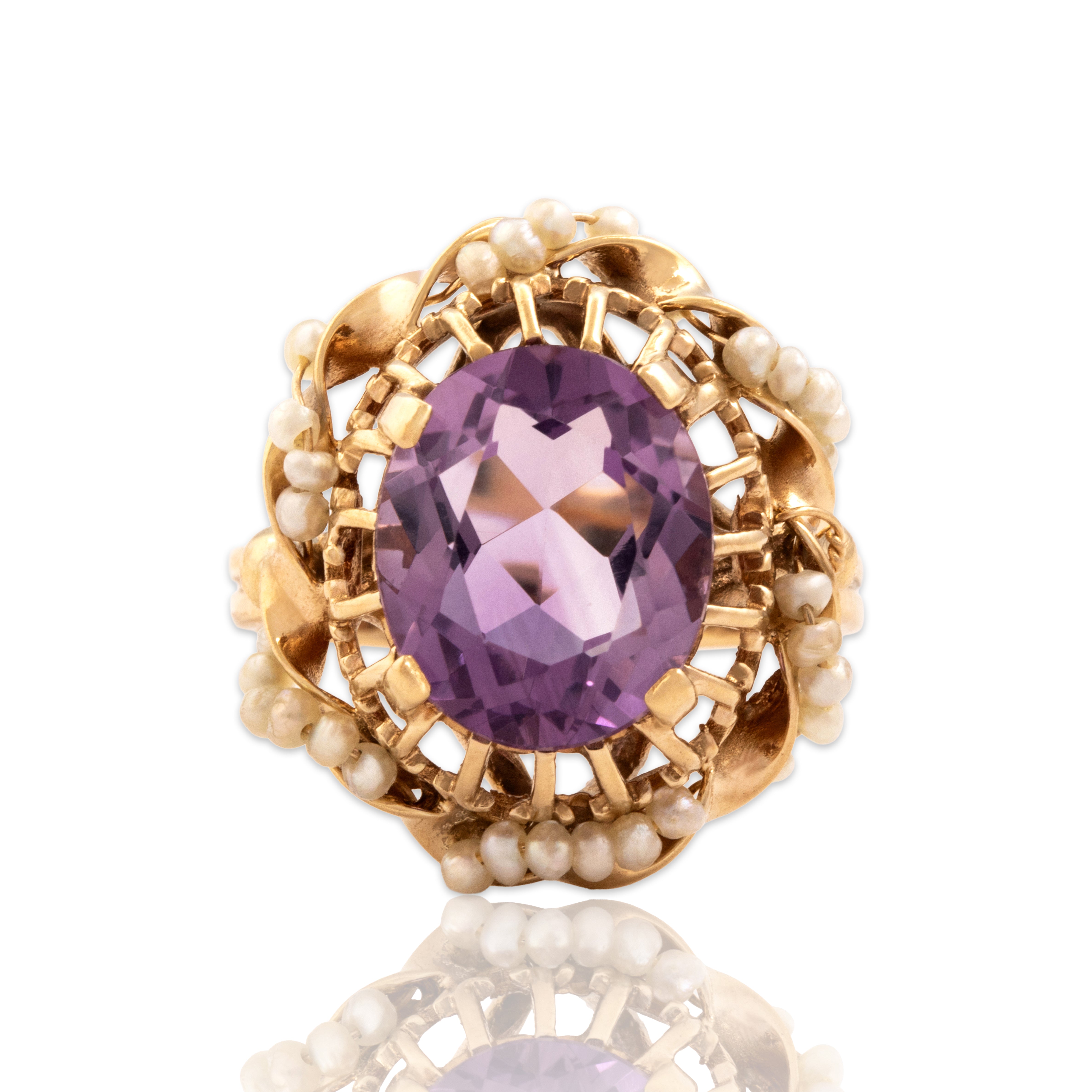 Vintage 14k Yellow Gold 3.95ct Amethyst Seed Pearl Wonderful Ribbon Adorned Cocktail Ring - Close-up view