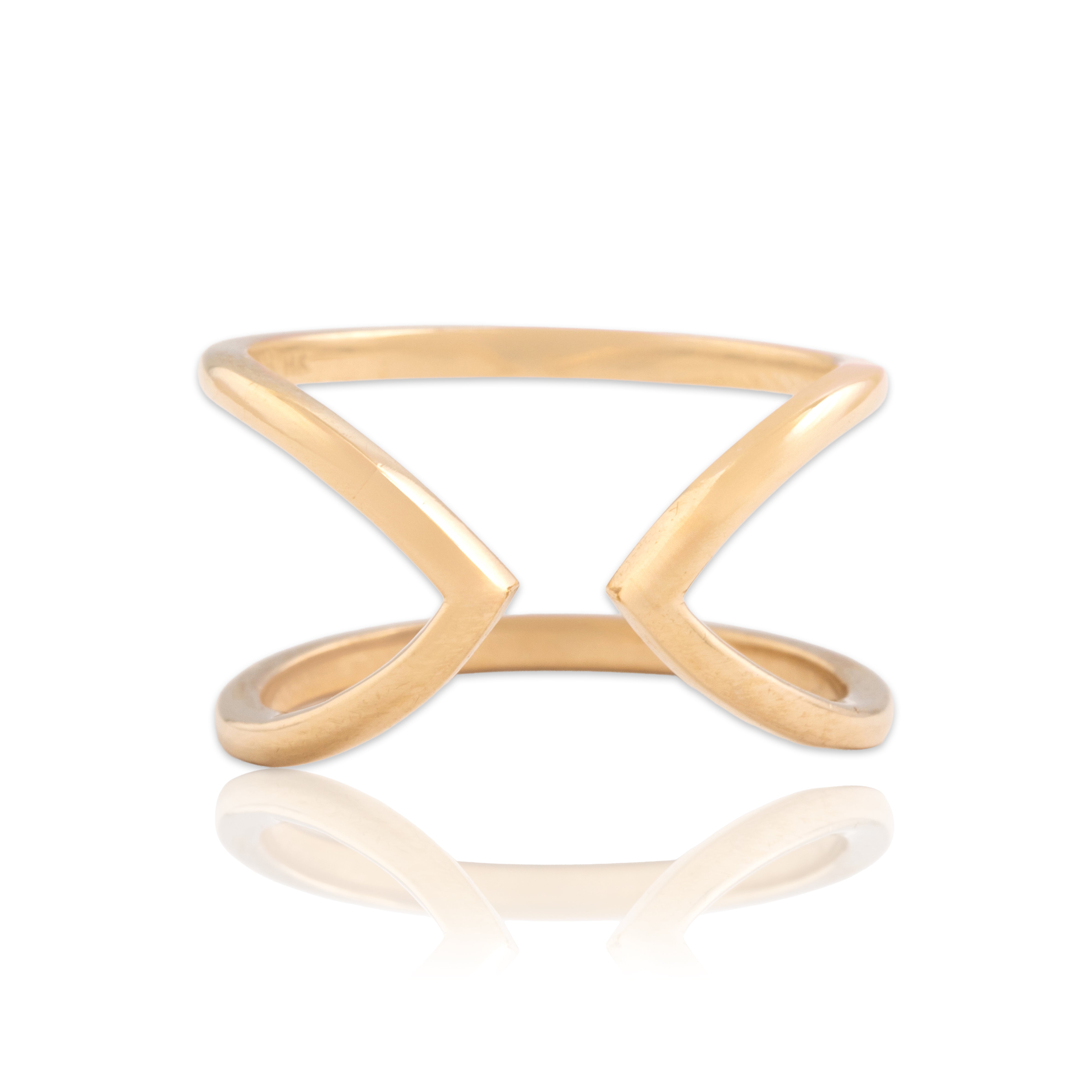 Vintage 14k Yellow Gold Dimensional Arrow Open Band Ring - Close-up view