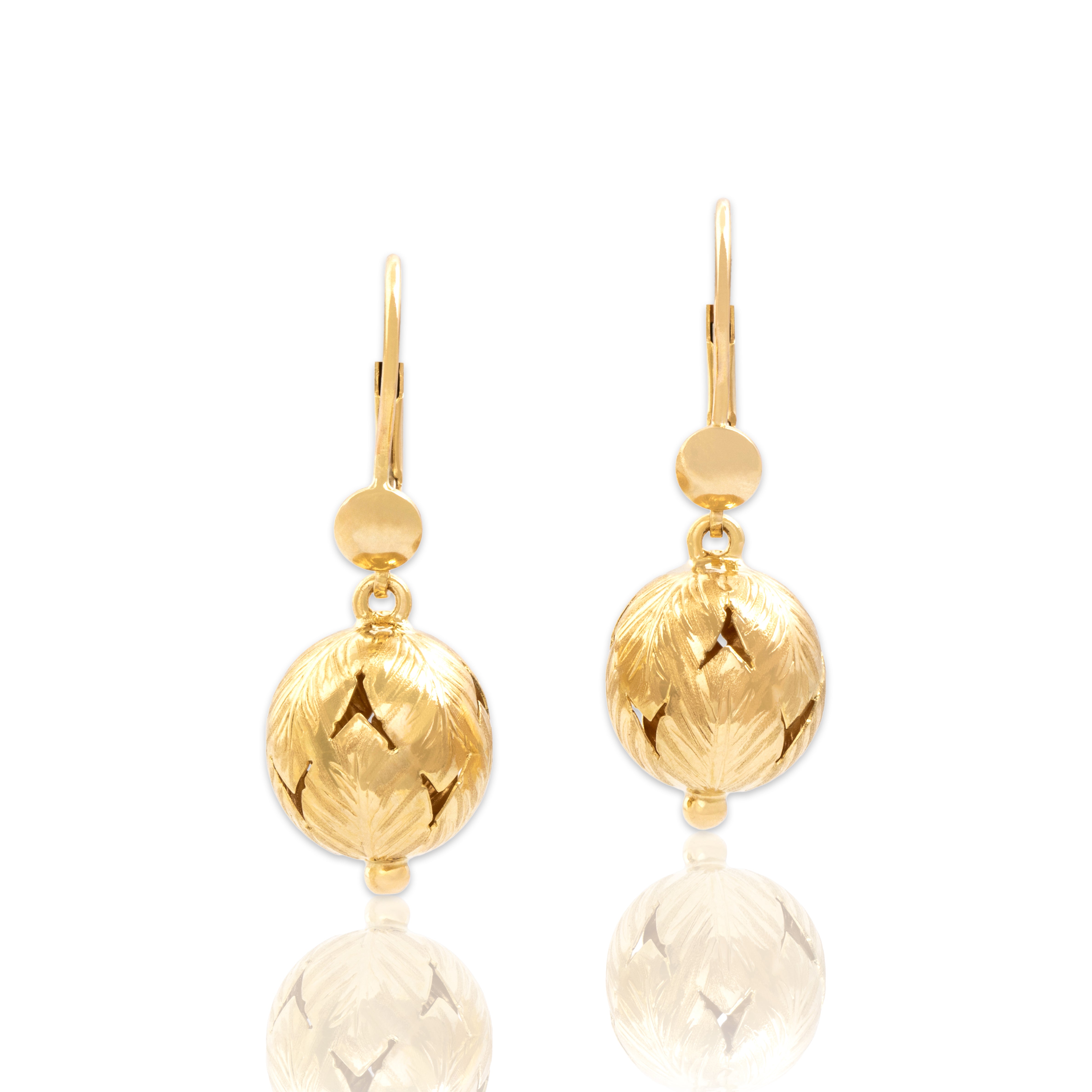 Vintage Italian 14k Yellow Gold Wonderful Leafy Bauble Dangle Earrings - Close-up view