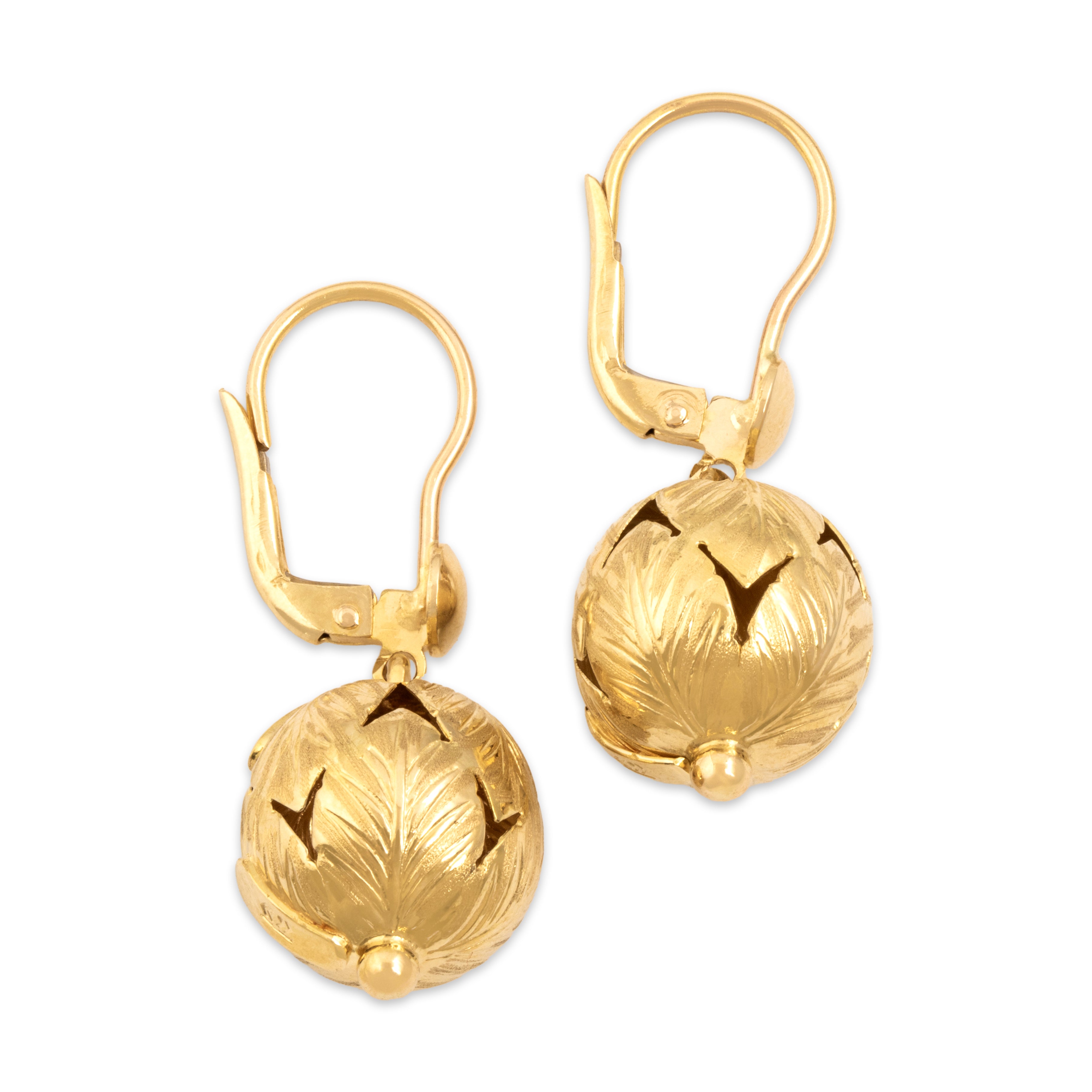 Vintage Italian 14k Yellow Gold Wonderful Leafy Bauble Dangle Earrings - Overall view