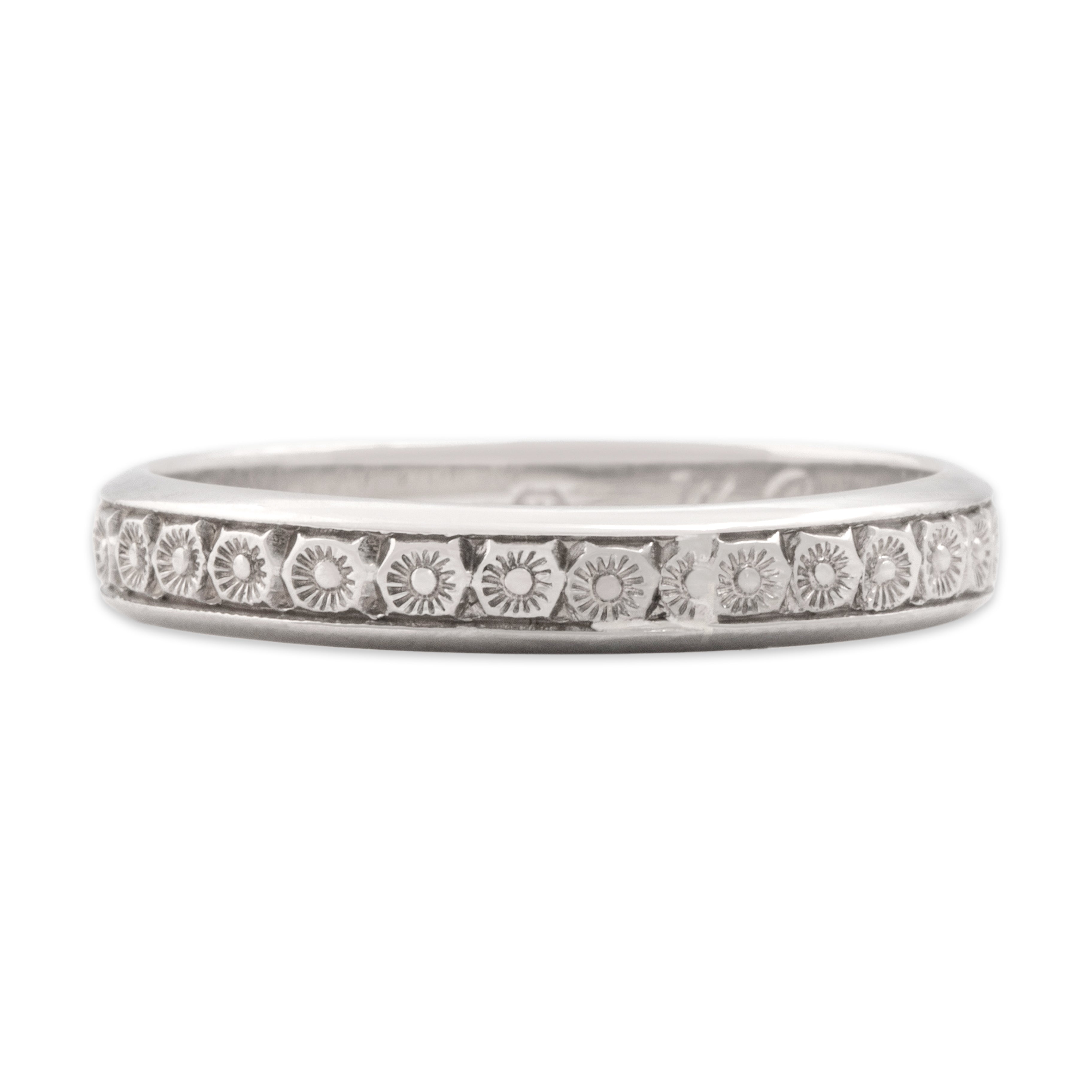 Antique Art Deco 18k White Gold Sweet Daisy Eternity Band Ring - detail view #2