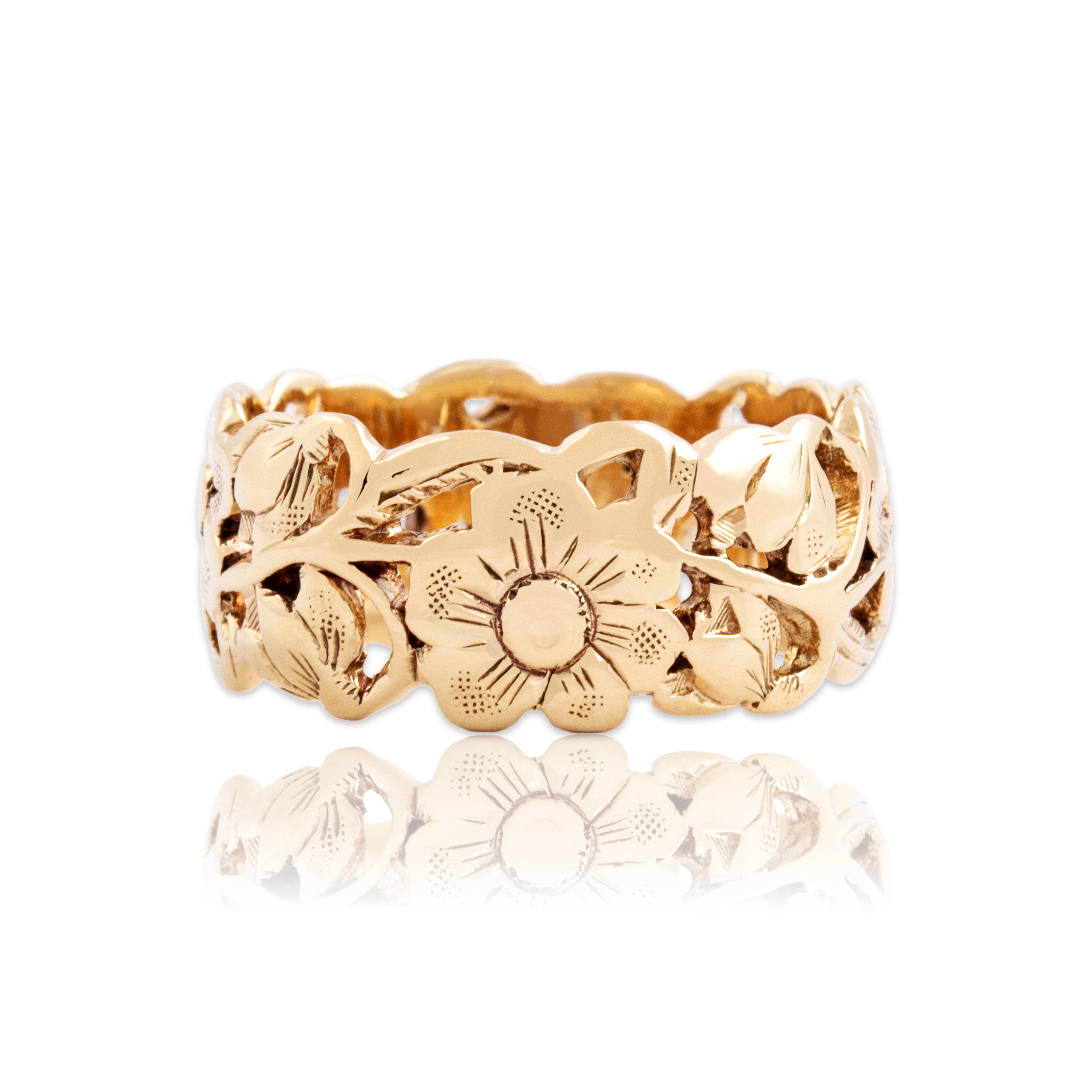Vintage 14k Yellow Gold Carved Blooming Floral Eternity Band Ring - Close-up view