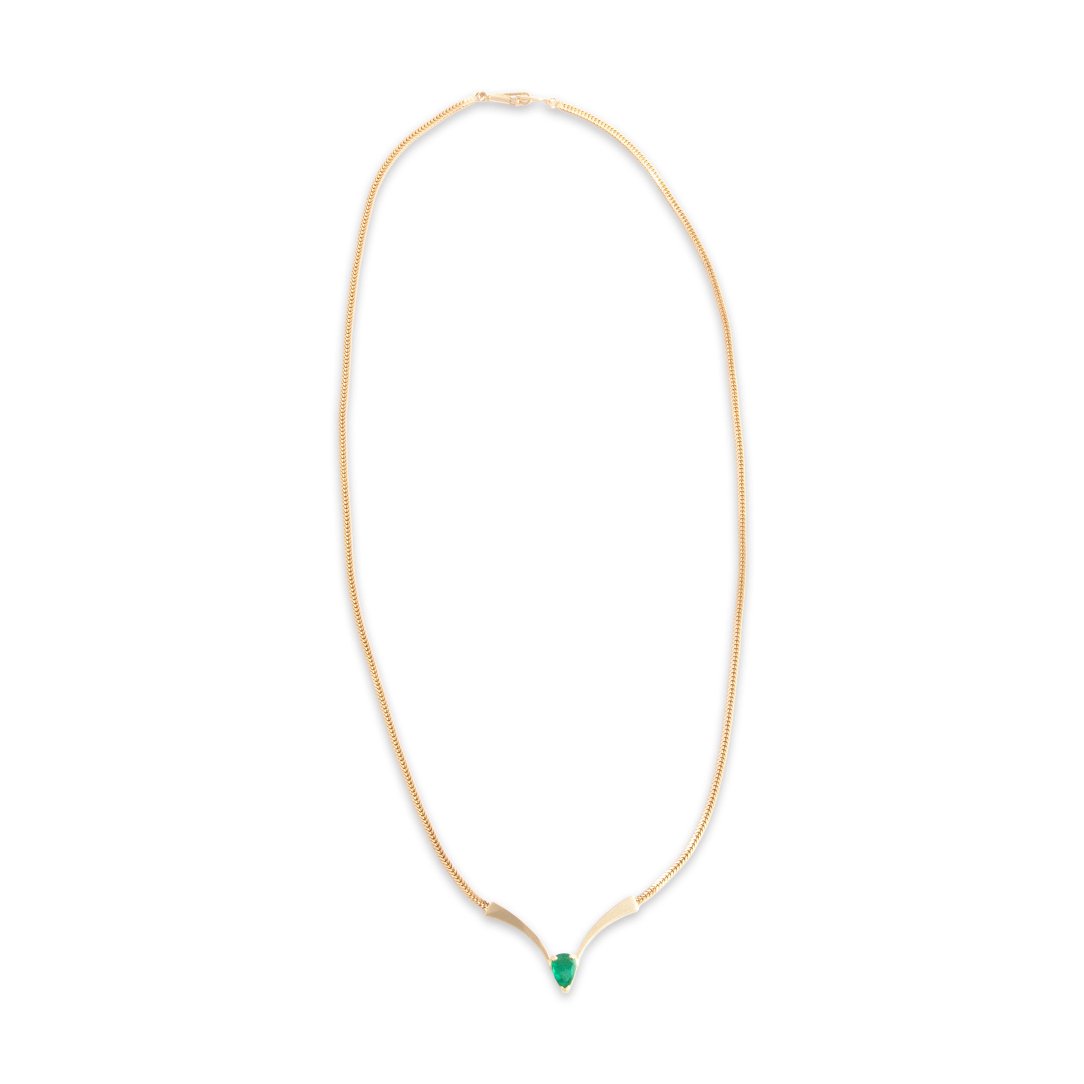 Vintage 14k Yellow Gold Emerald Elegant Chevron Flat Link Necklace - Overall view