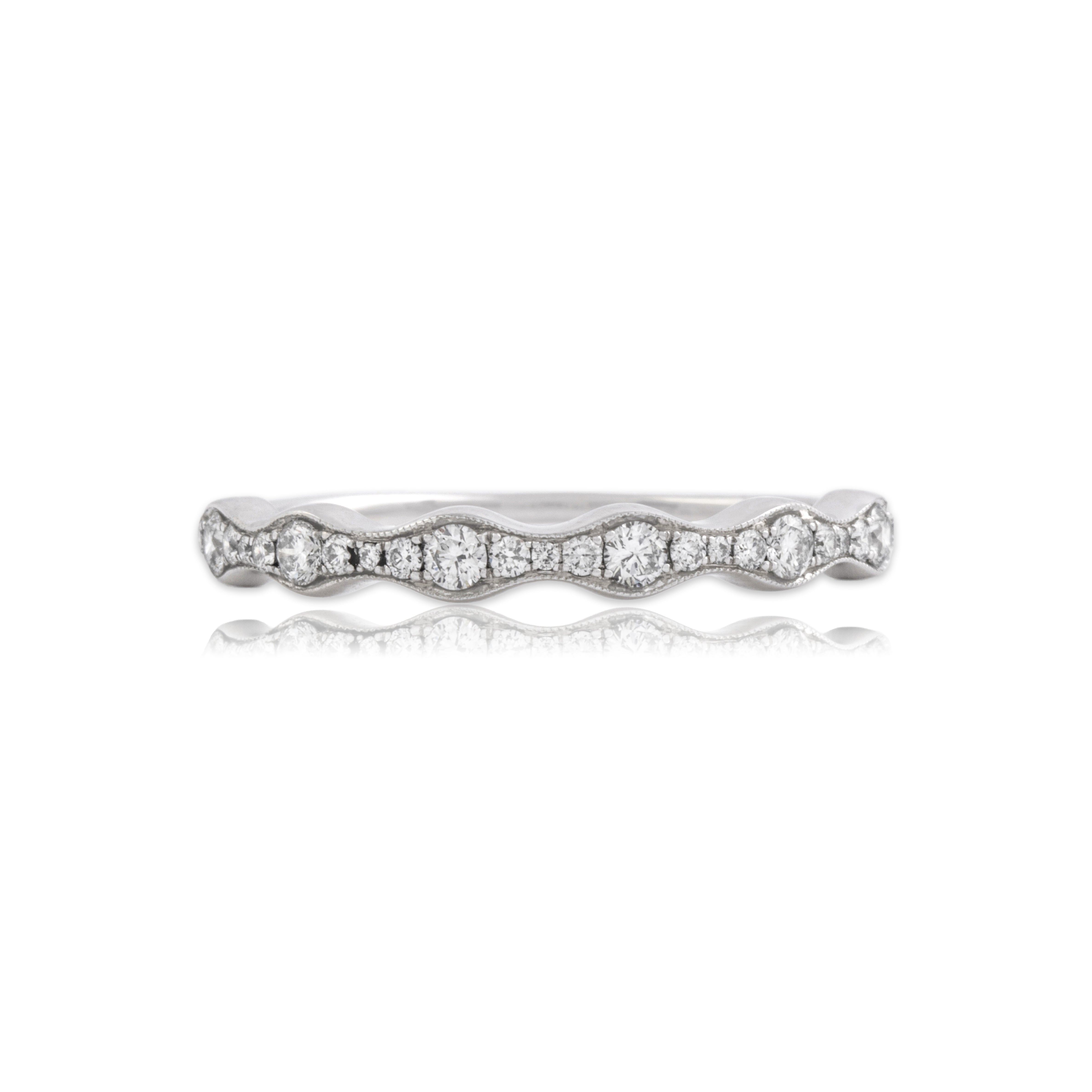Estate 14k White Gold Diamond Sparkling Milgrain Scalloped Band Ring 7.25