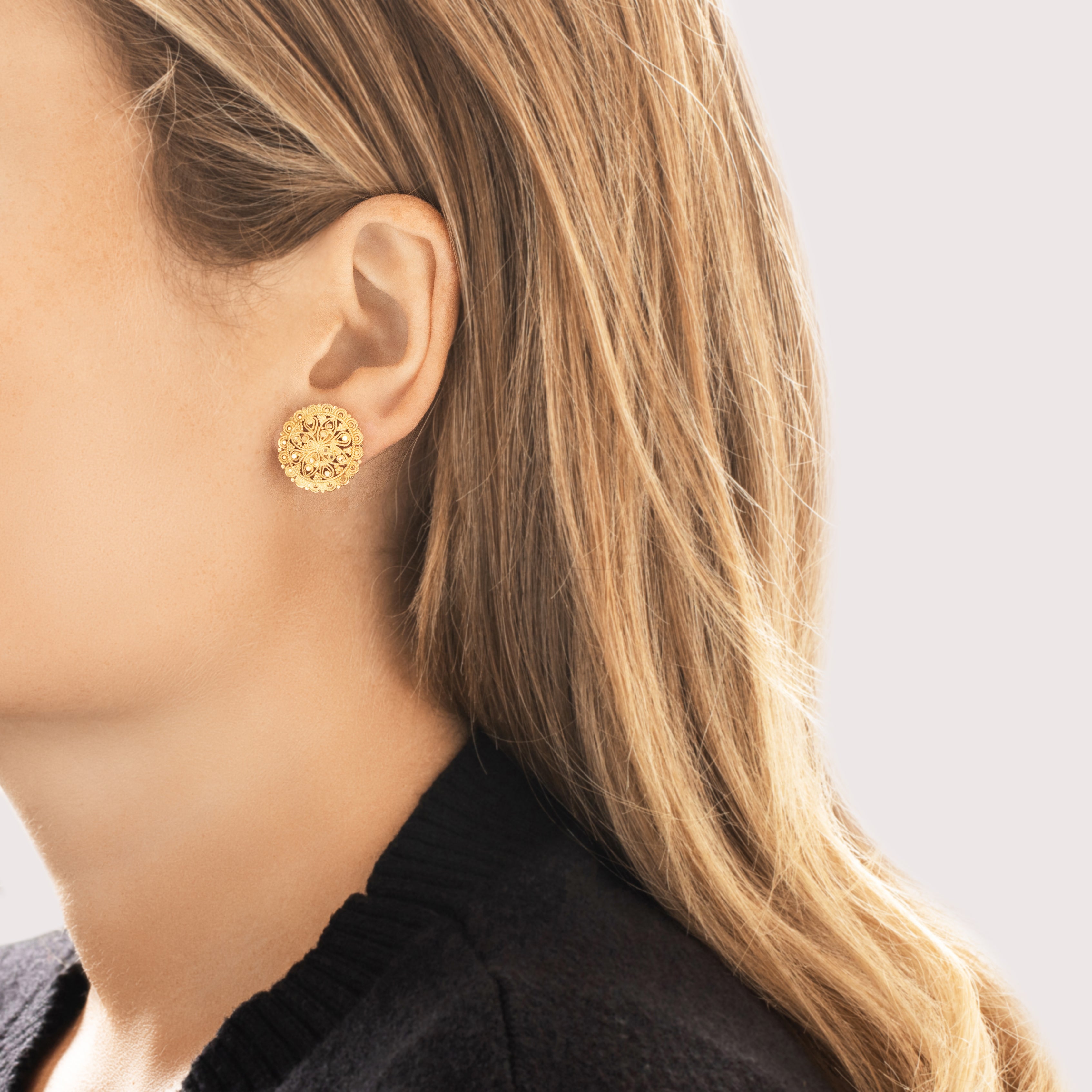 Vintage 18k Yellow Gold Incredible Ornate Rope Pattern Disc Omega-Back Earrings - On model view