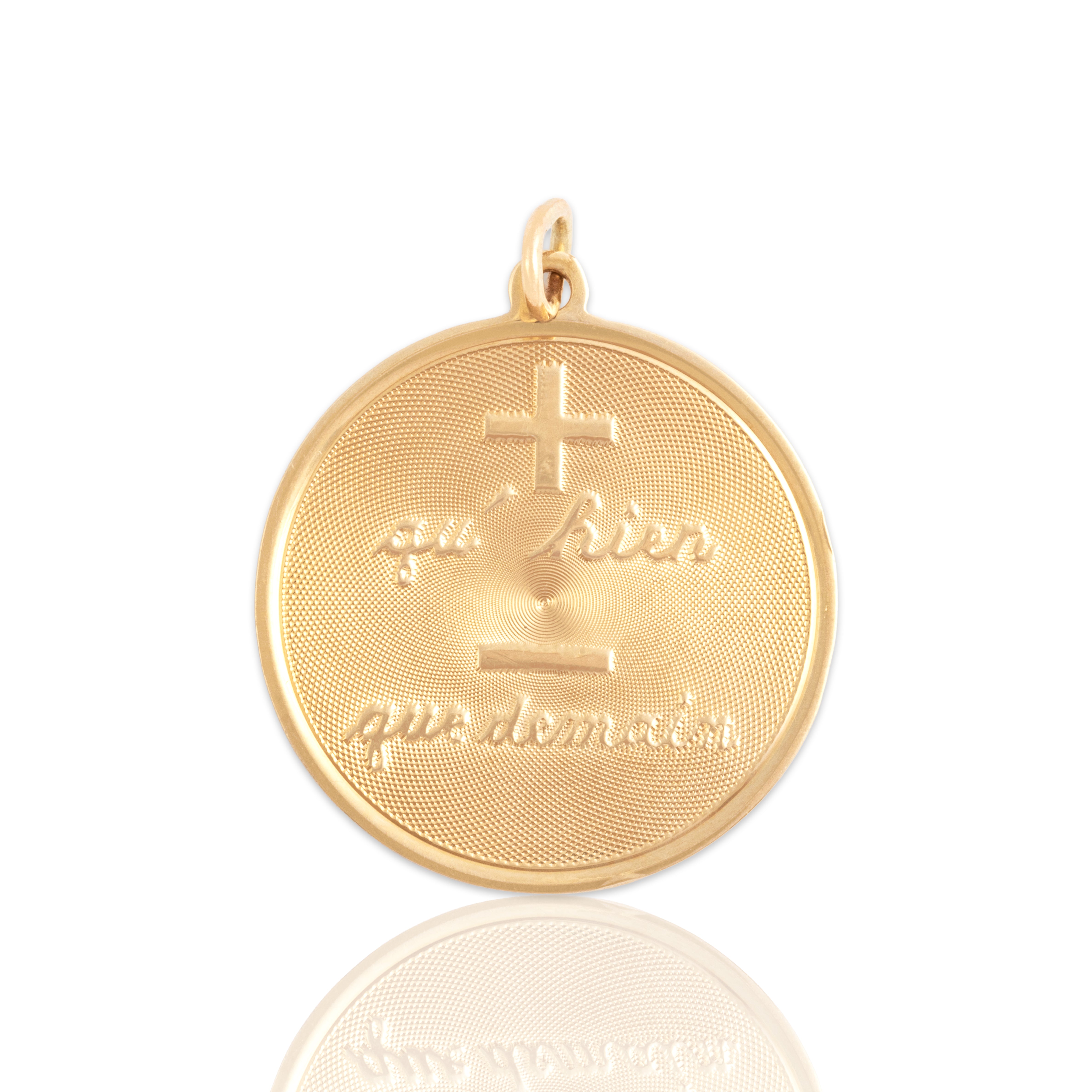 Vintage 14k Yellow Gold Qu'hier Que Demain Medallion Charm / Pendant - Close-up view