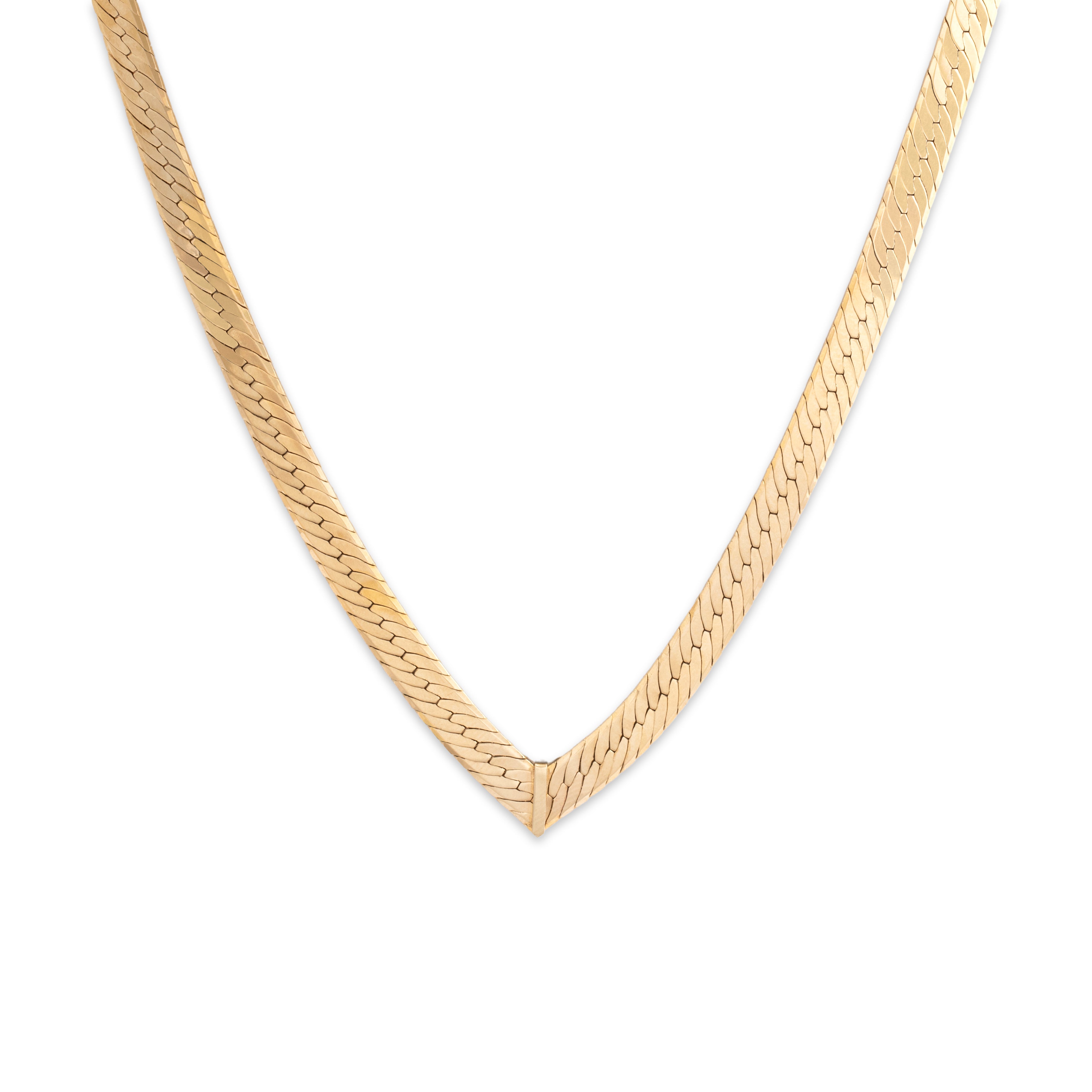 Vintage Italian 14k Yellow Gold Elegant Patterned Flat Chain Chevron Necklace - Close-up view