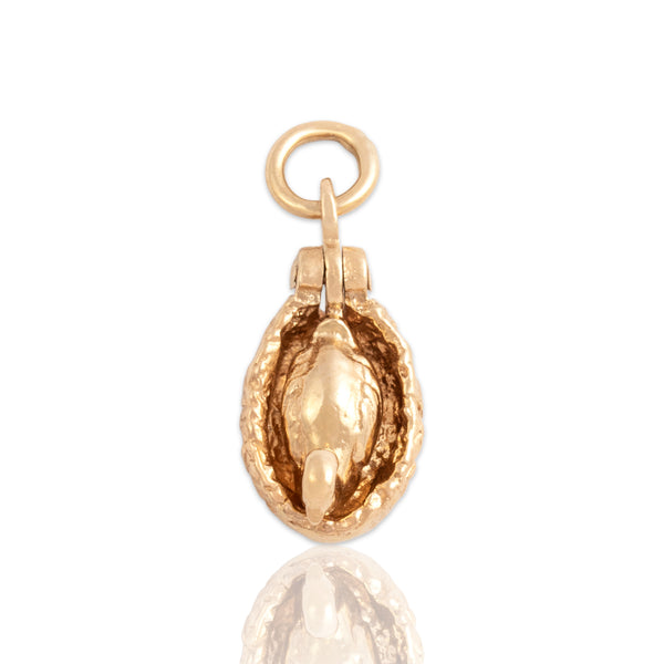 Vintage 14k Yellow Gold Adorable Storybook Goose And Golden Egg Charm / Pendant