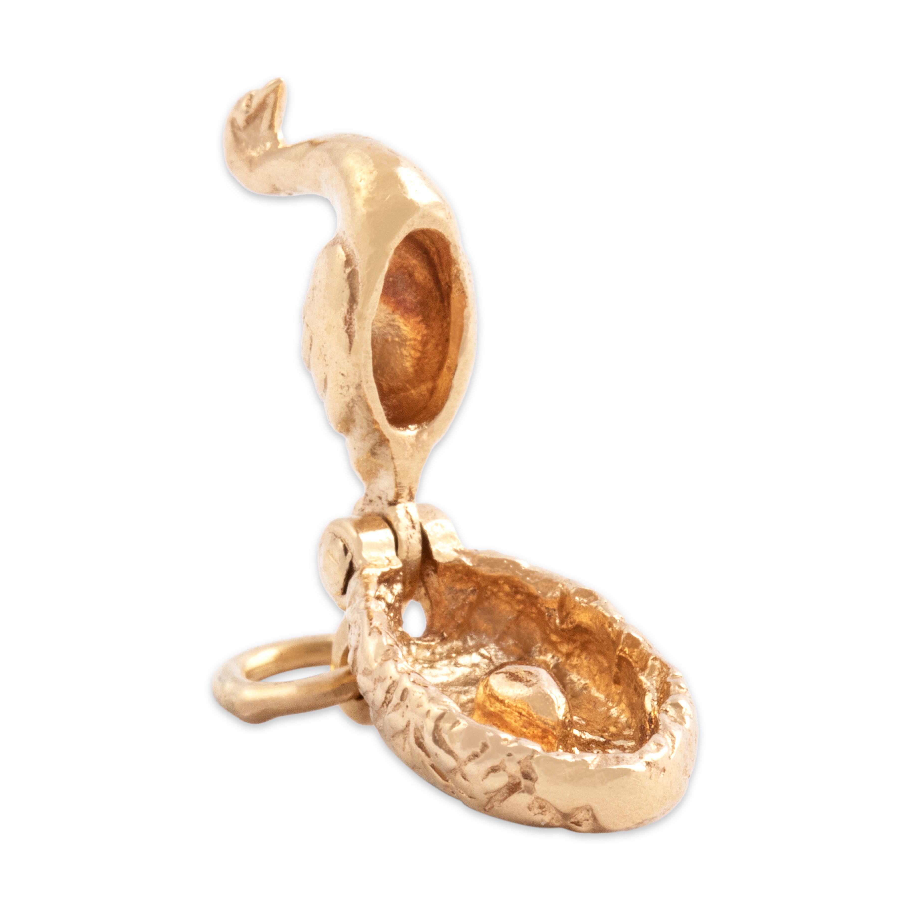 Vintage 14k Yellow Gold Adorable Storybook Goose And Golden Egg Charm / Pendant - detail view #2