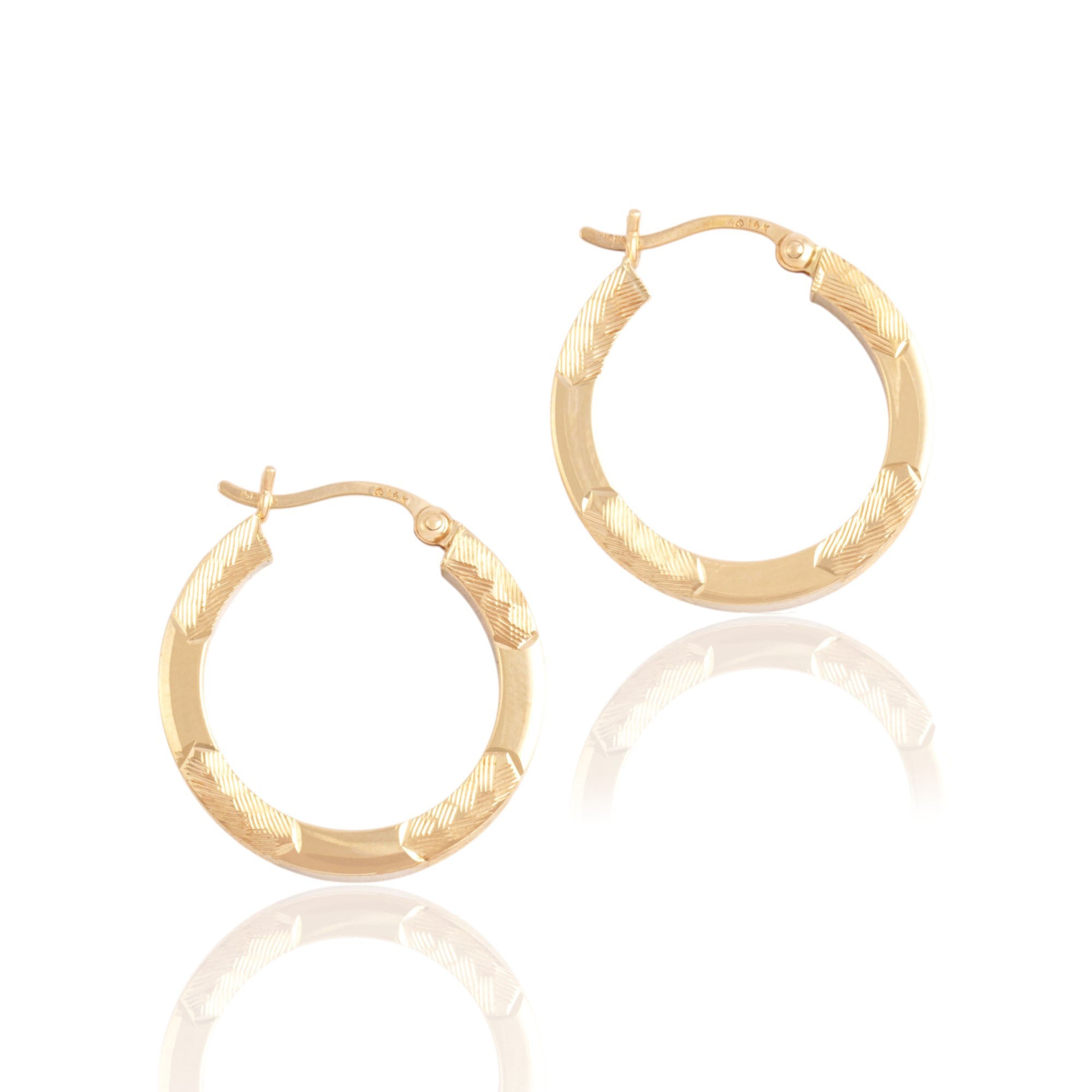 Vintage 14k Yellow Gold Sleek Textured Squared Hoop Earrings - Close-up view