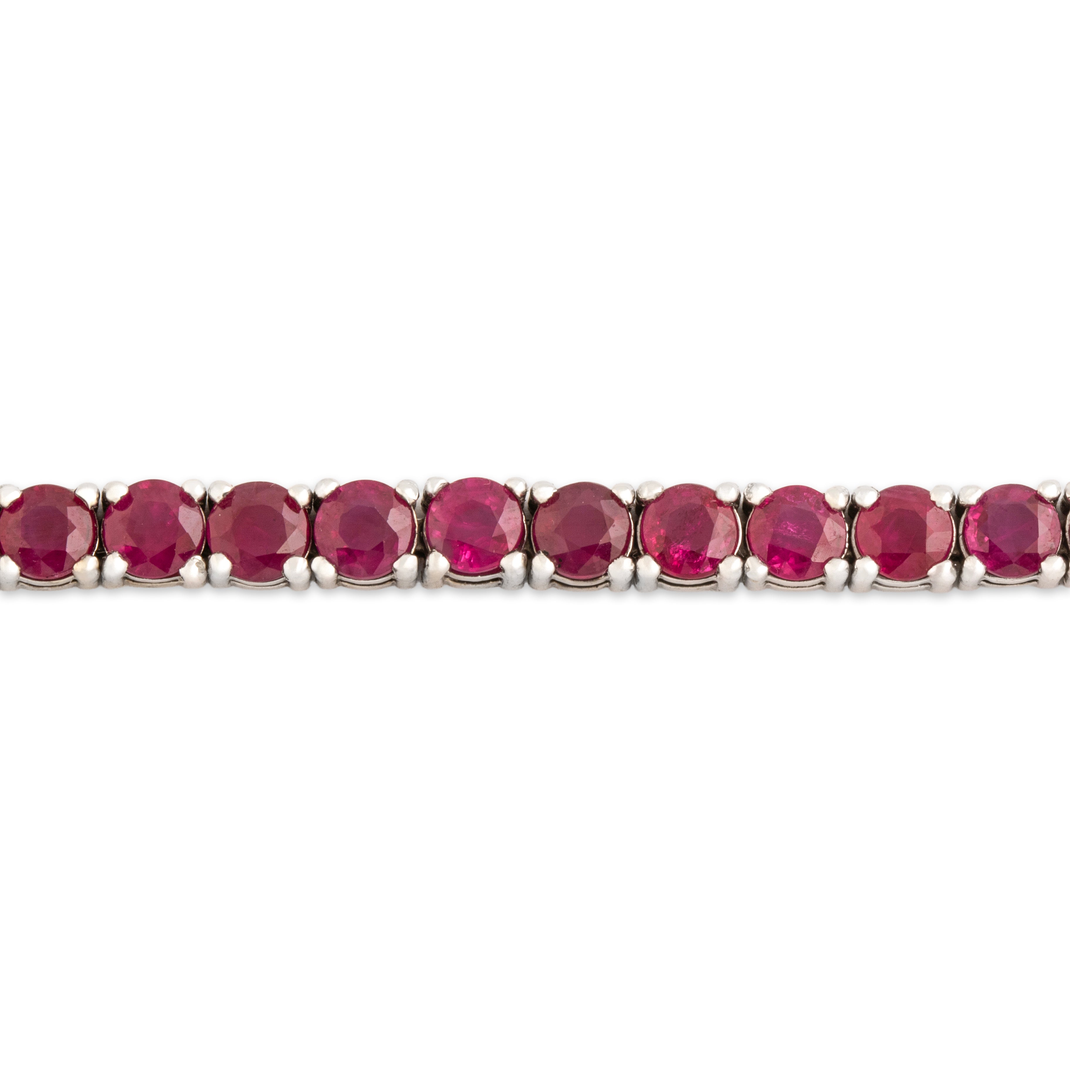 Vintage 14k White Gold 9.28cttw Ruby Sparkling Vibrant Tennis Bracelet - Close-up view