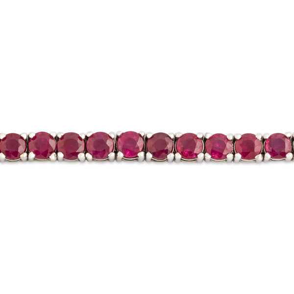 Vintage 14k White Gold 9.28cttw Ruby Sparkling Vibrant Tennis Bracelet - Close-up view