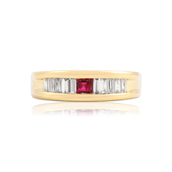 Vintage 18k Yellow Gold Diamond Ruby Chic Channel Band Ring 6.75