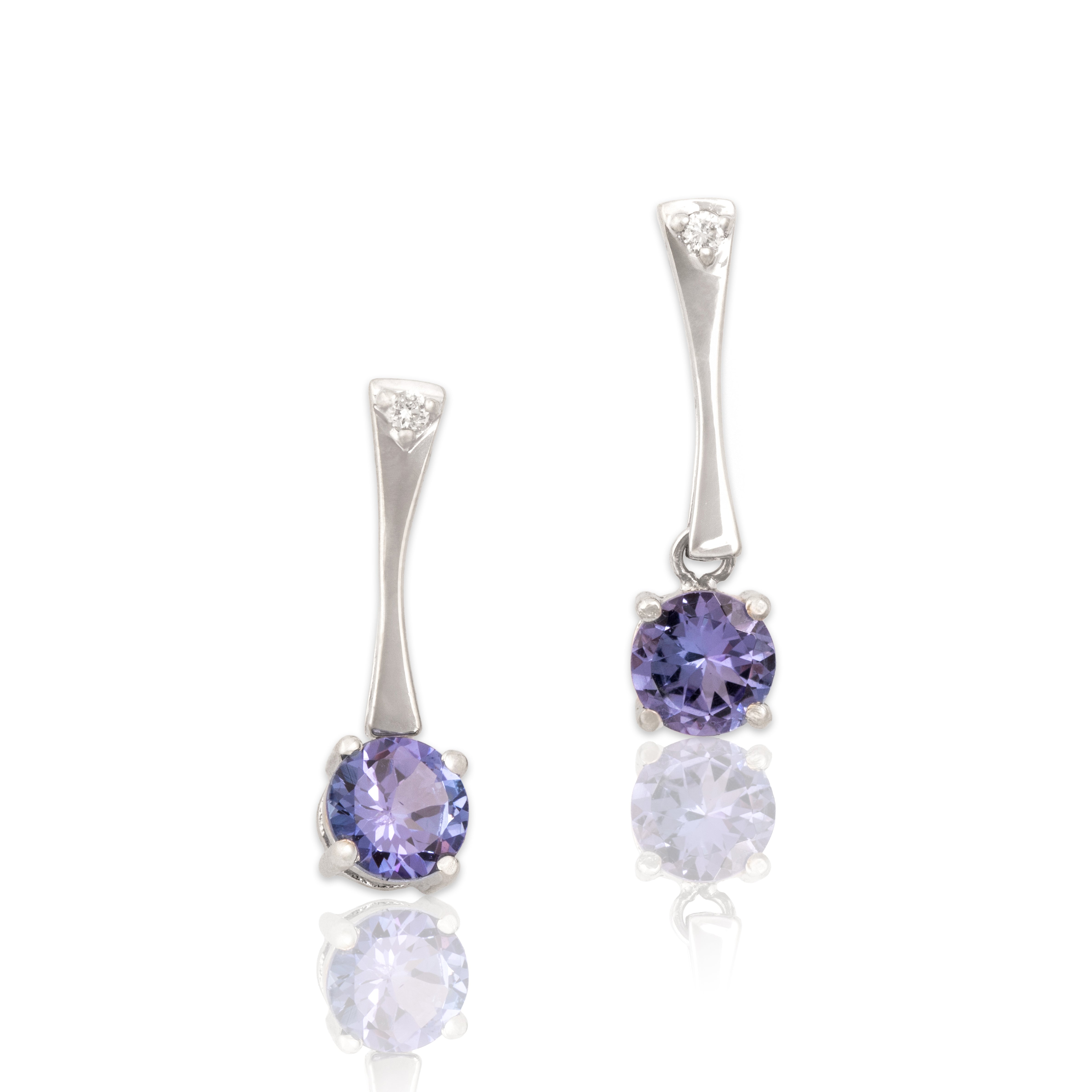 Vintage 14k White Gold .84cttw Tanzanite Diamond Sleek Vibrant Purple Dangle Earrings - Close-up view