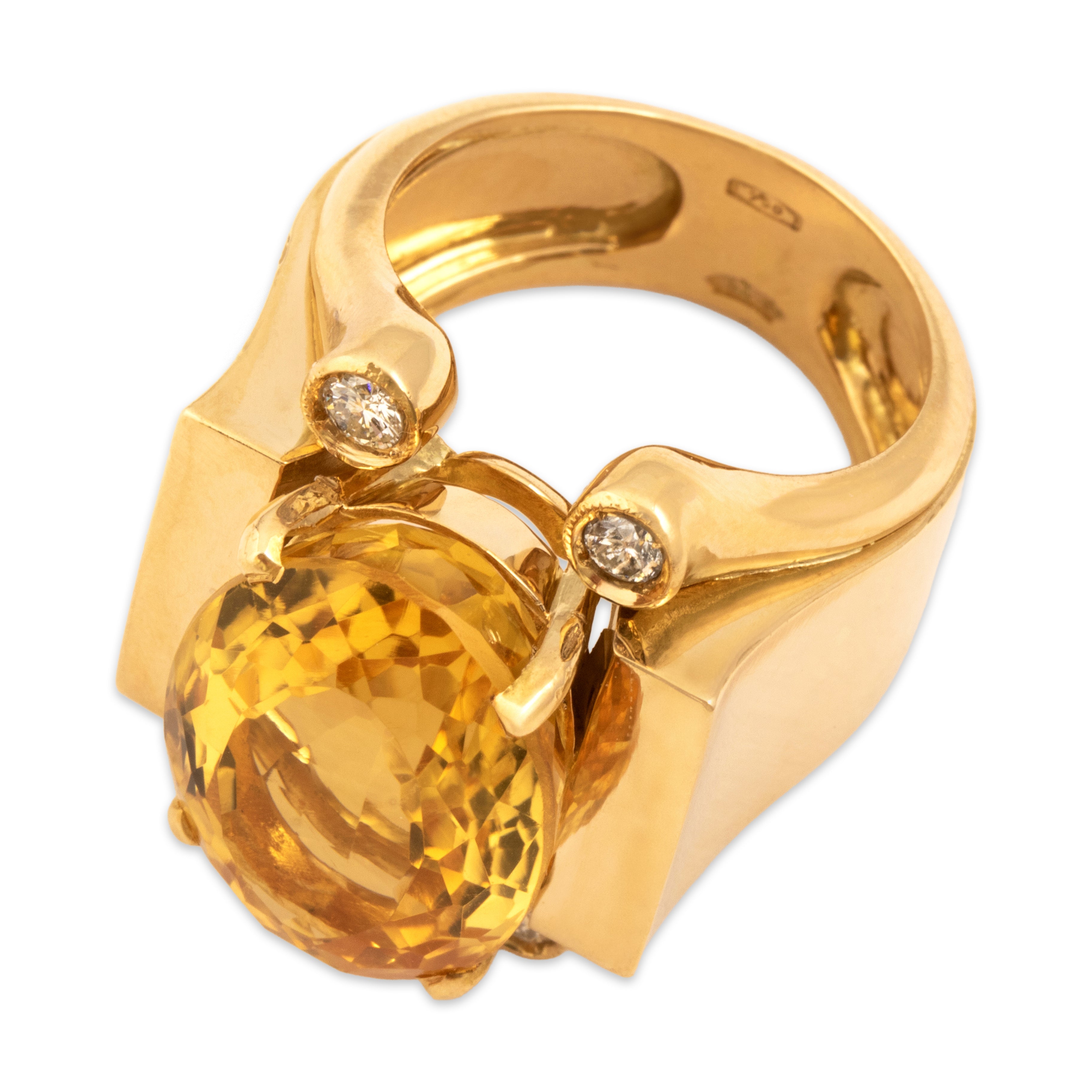 Vintage Italian Heavy 18k Yellow Gold 11.56ct Citrine Diamond Accented Oval Cocktail Ring - Overall view