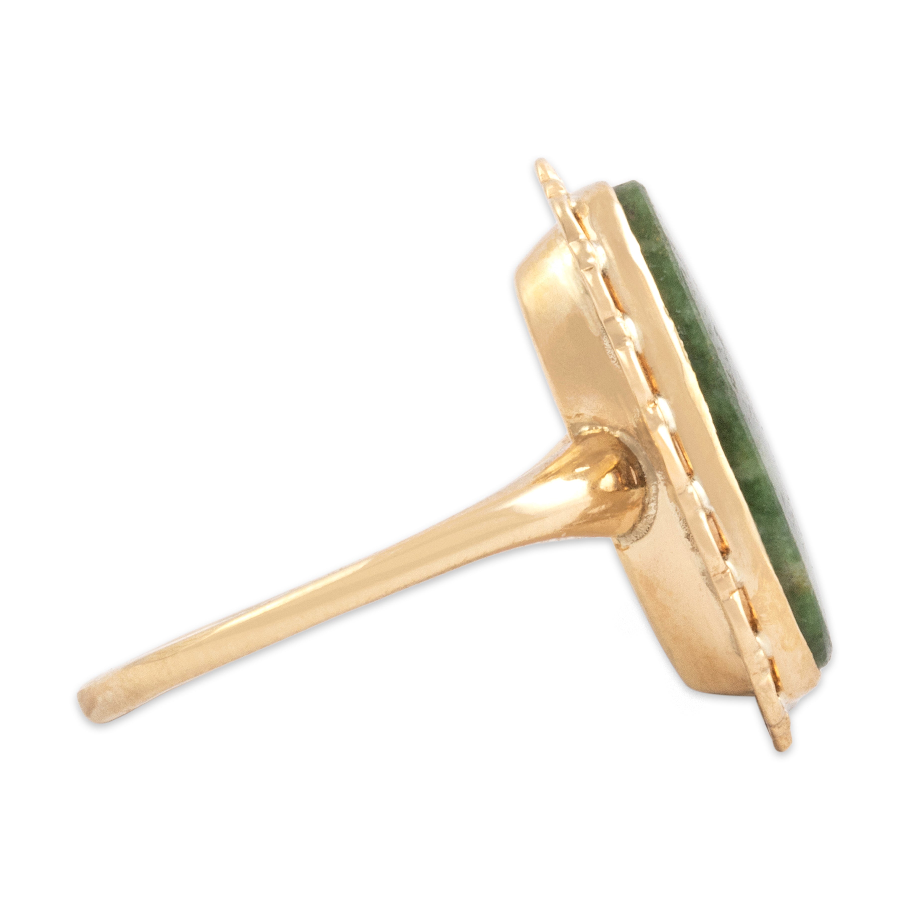 Vintage 10k Yellow Gold 2.58ct Spinach Jade Dainty Ruffled Oval Ring - Side view