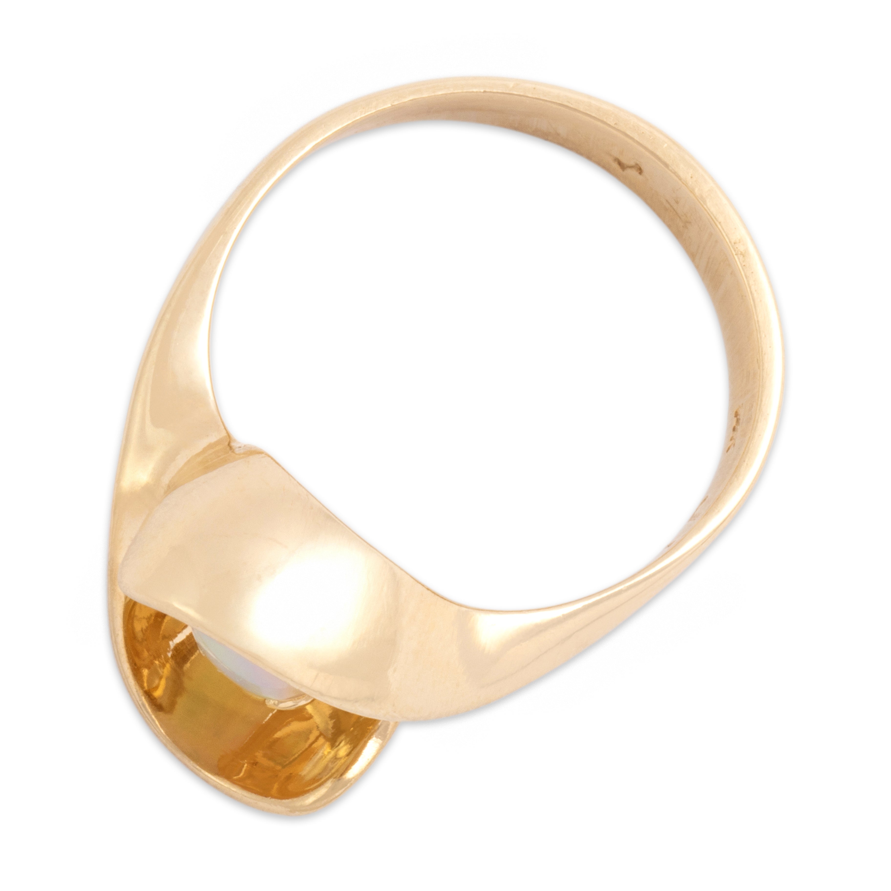 Vintage 14k Yellow Gold Opal Gleaming Enveloped Cabochon Ring - Overall view