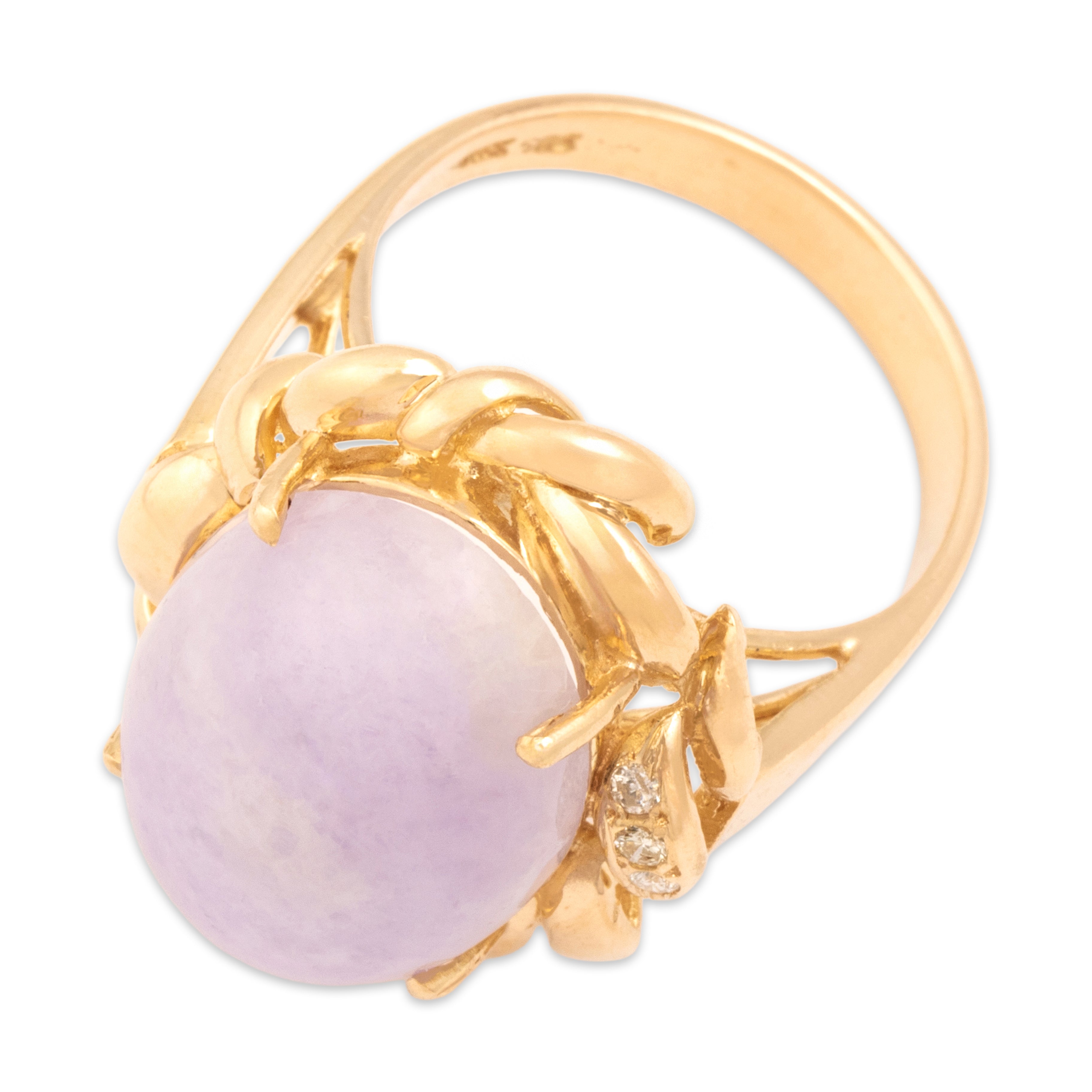 Vintage 14k Yellow Gold 9.62ct Lavender Jade Diamond Bold Ribbon Framed Cabochon Cocktail Ring - Overall view