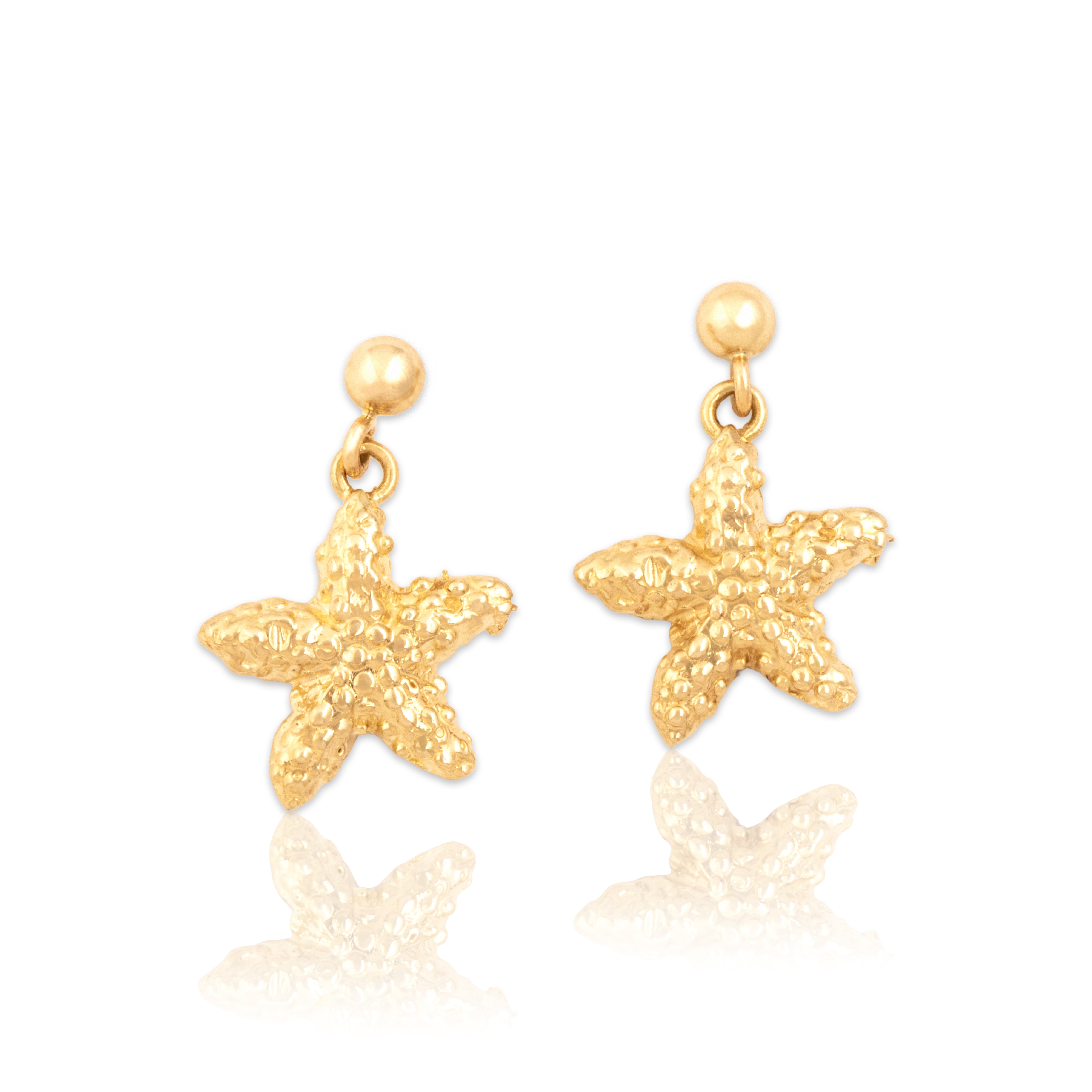 Vintage 14k Yellow Gold Lovely Beachy Starfish Dangle Earrings - Close-up view