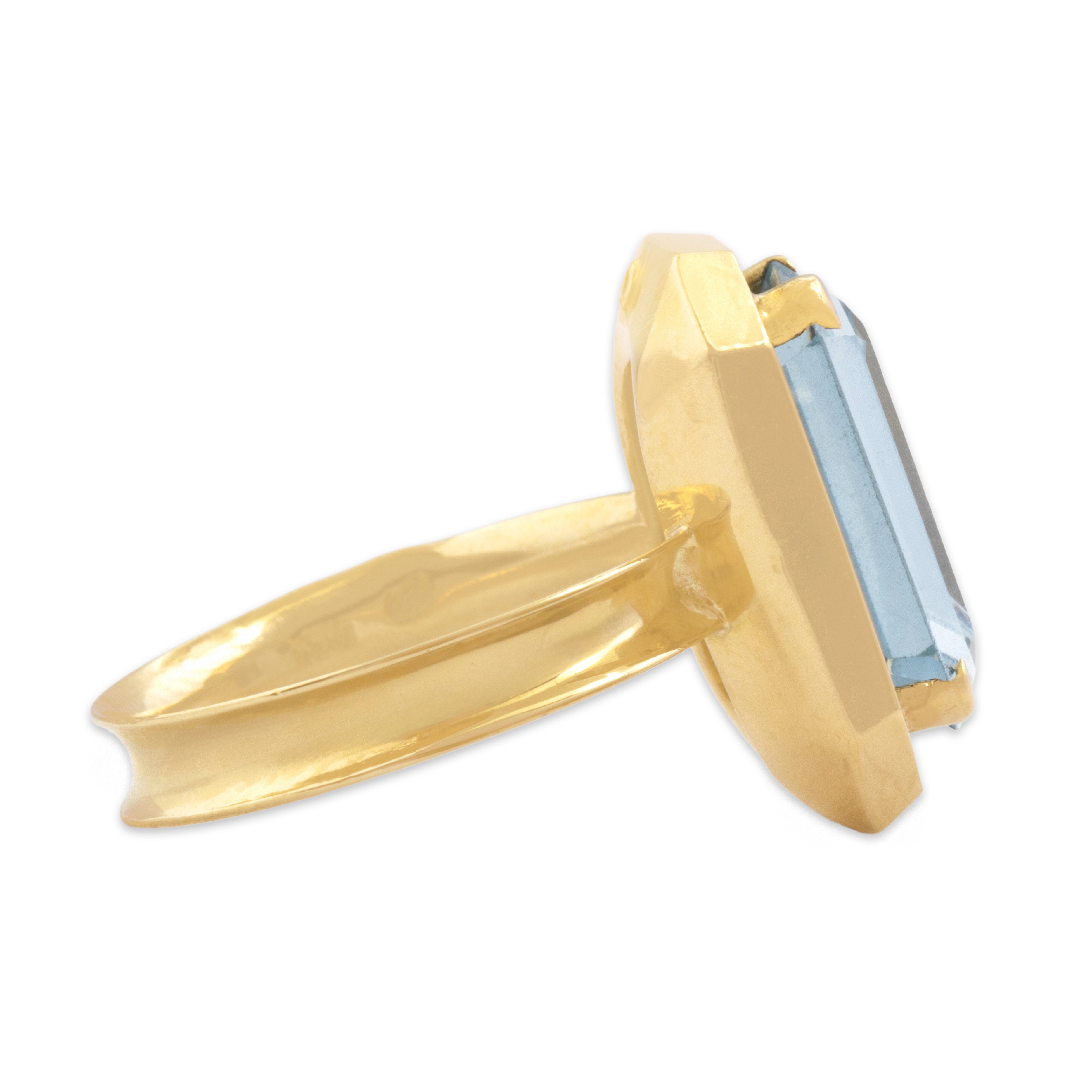 Vintage 18k Yellow Gold 5.42ct Synthetic Spinel Bold Framed Flared Shank Cocktail Ring - Side view