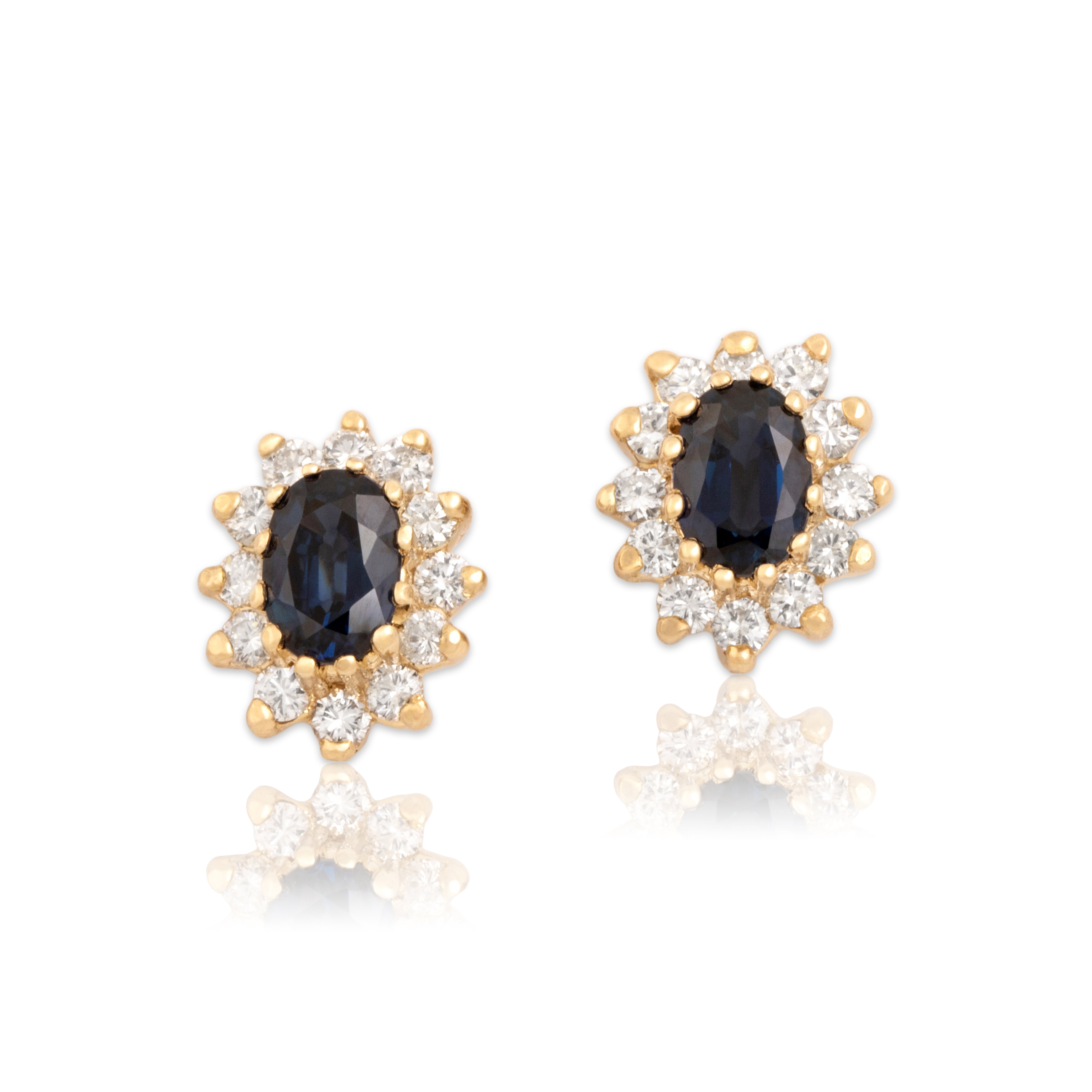Vintage 14k Yellow Gold .96cttw Blue Sapphire Diamond Glittering Oval Stud Earrings