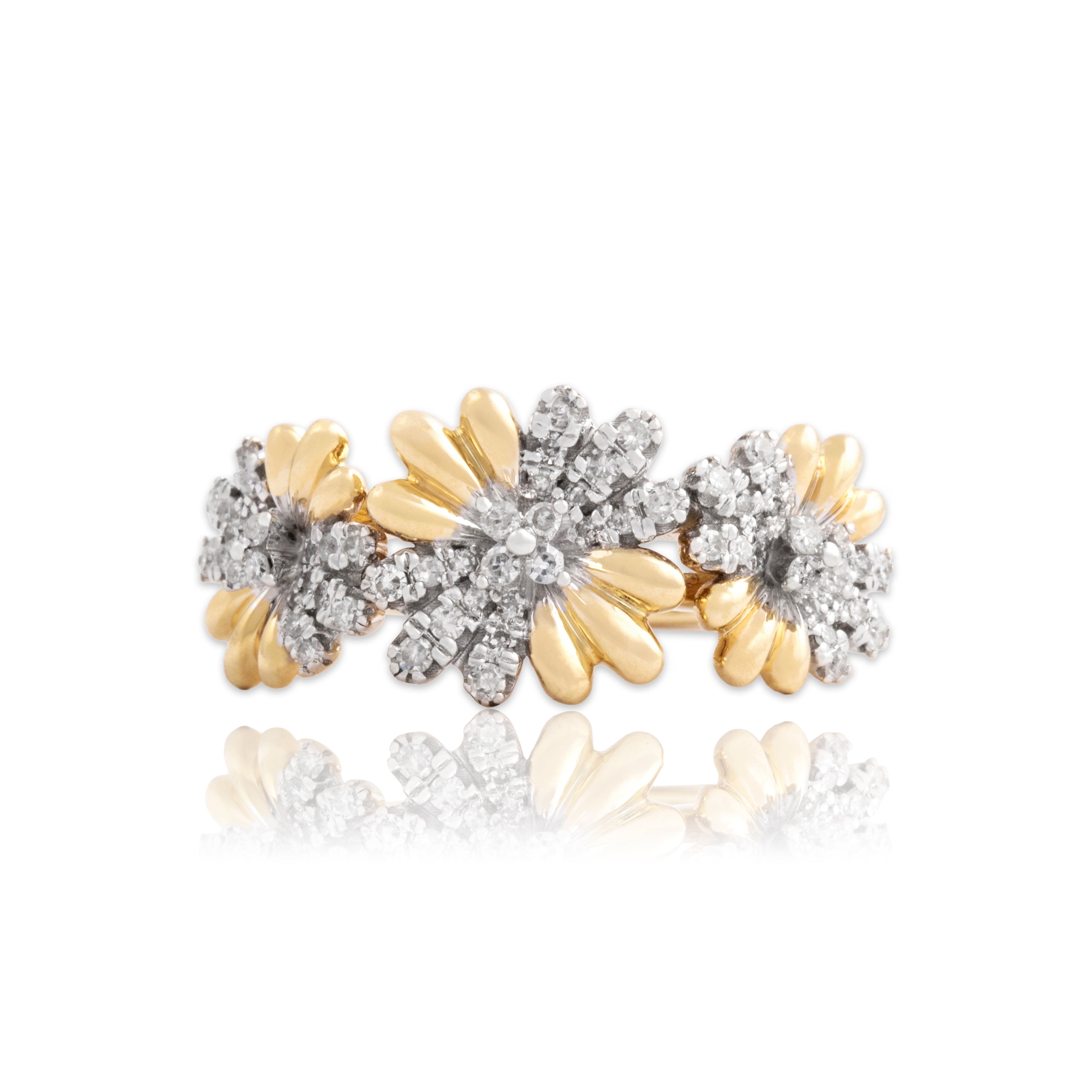 Estate 14k Yellow Gold Diamond Cheerful Daisy Trio Ring - Close-up view