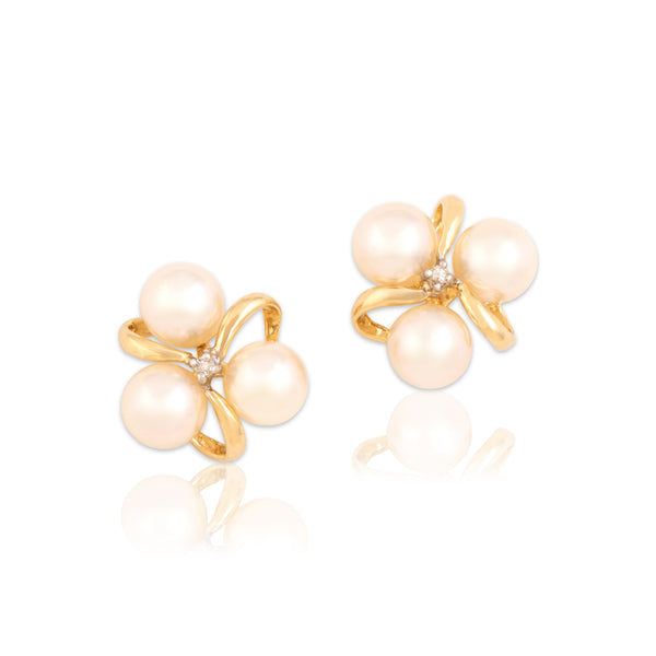 Vintage 14k Yellow Gold Pearl Diamond Luminous Swooping Trefoil Stud Earrings
