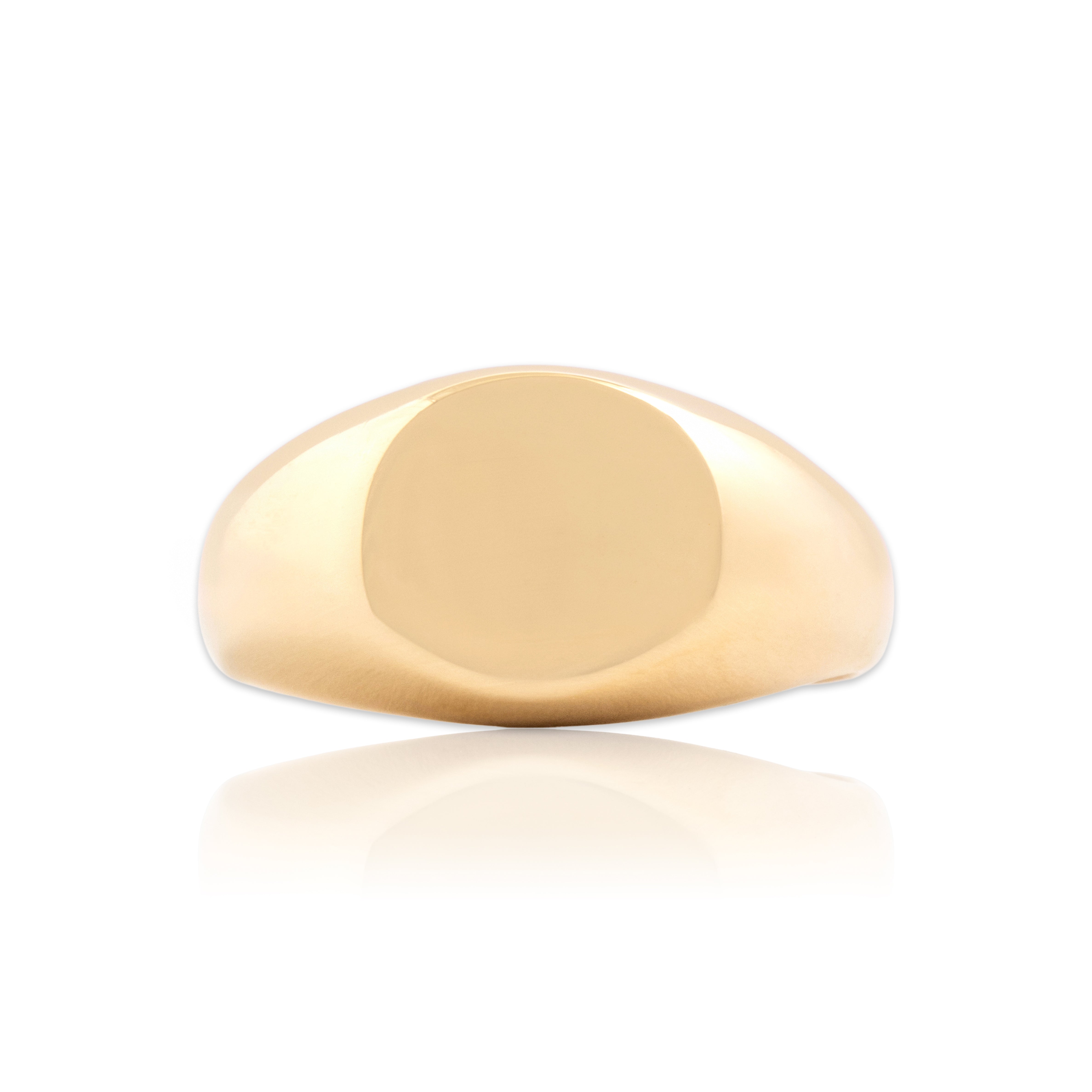 Vintage 14k Yellow Gold Simple Classic Signet Ring - Close-up view