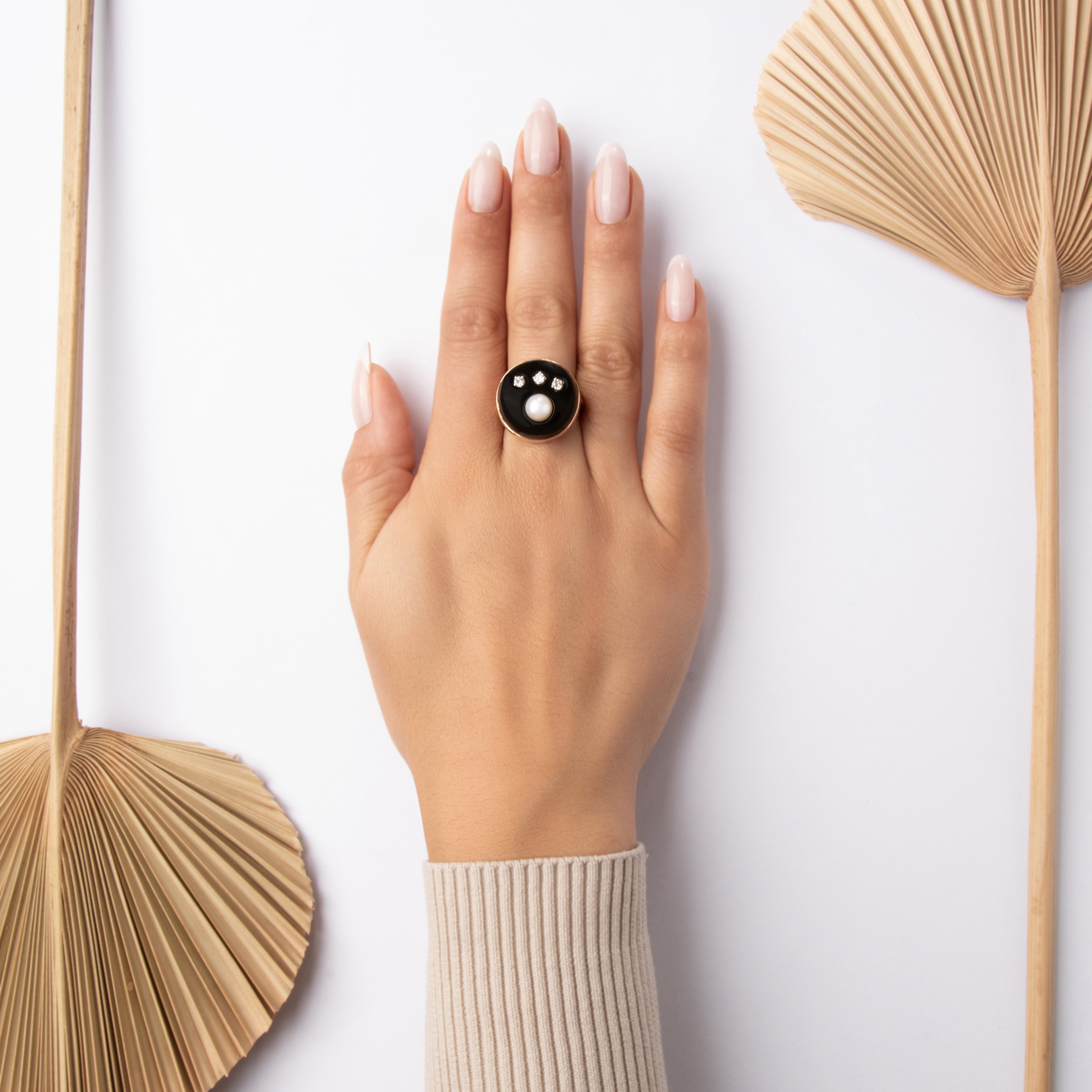 Vintage Heavy 14k Yellow Gold Diamond Onyx Pearl Mod-Style Inset Ring - On model view