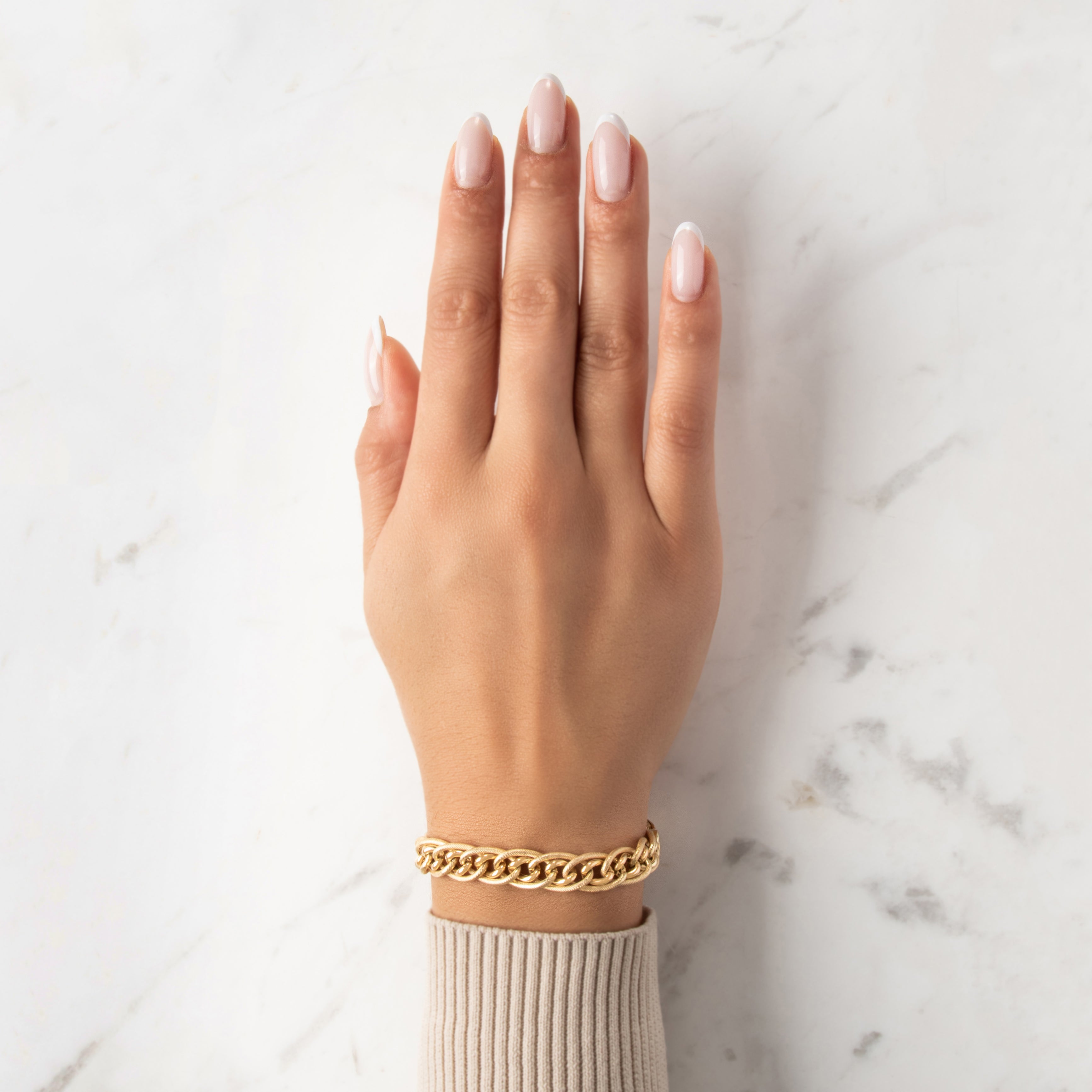 Vintage Italian 14k Yellow Gold Chic Textured Mixed Cable Link Bracelet - On model view