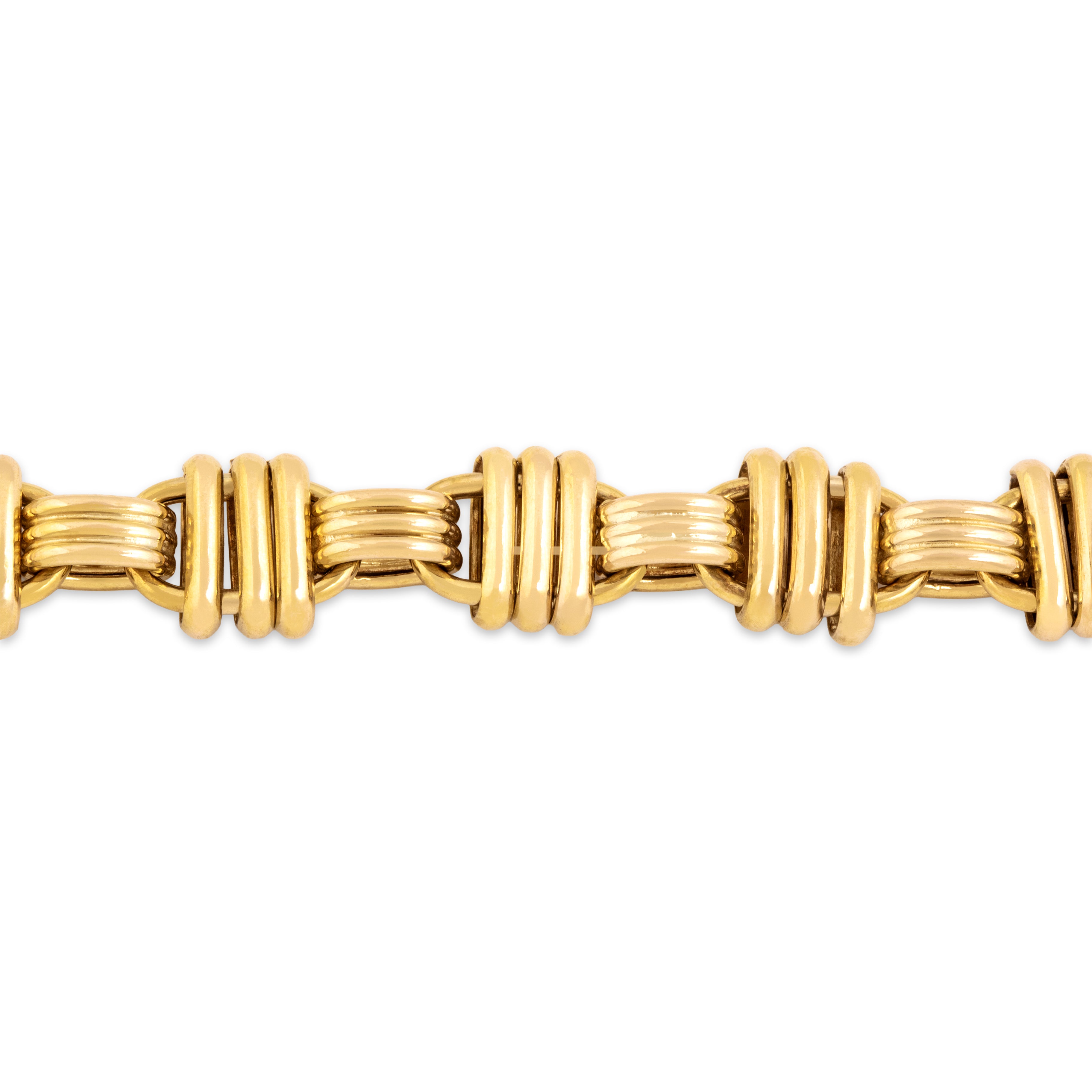 Vintage Italian 14k Yellow Gold Bold Ribbed Oval Link Bracelet - Close-up view