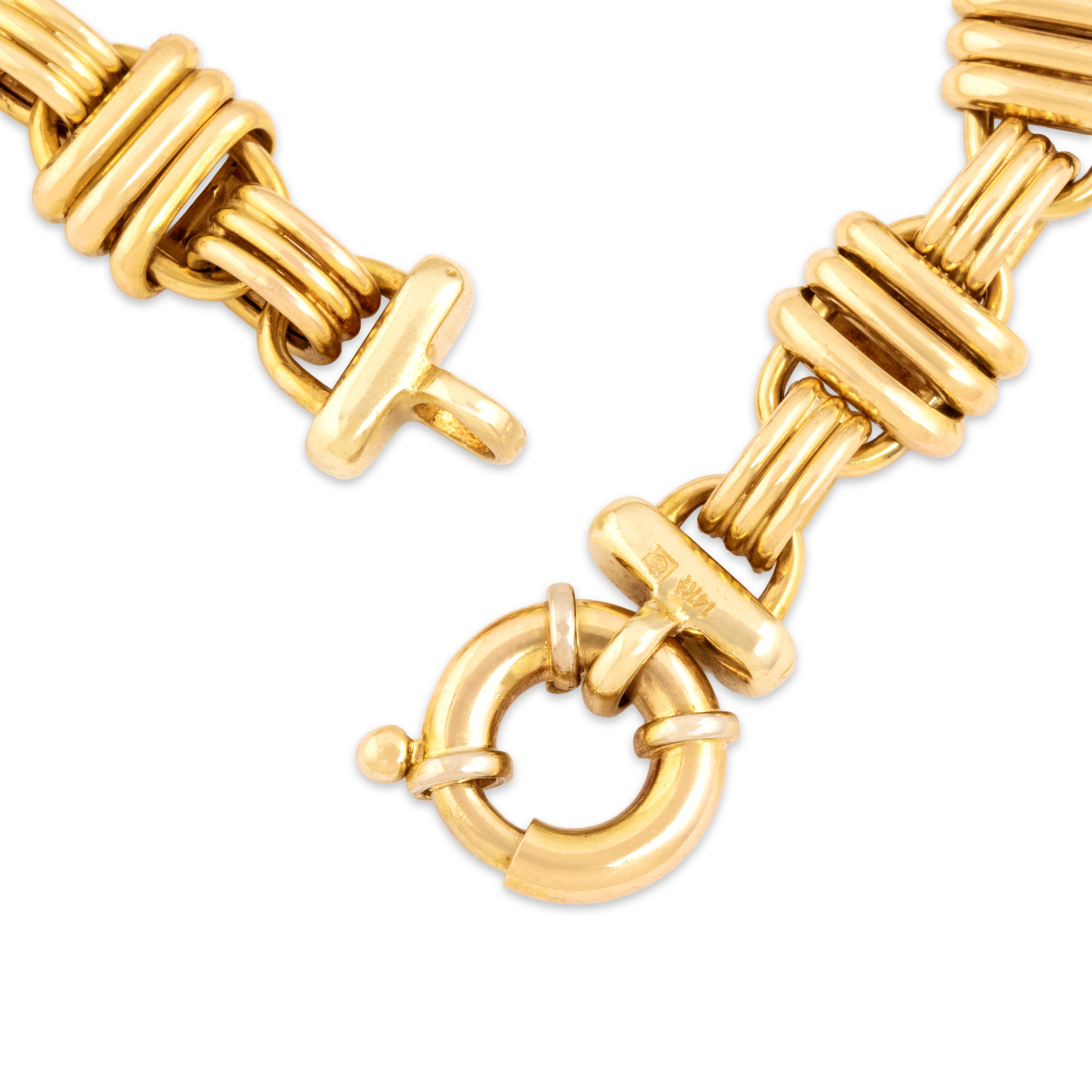 Vintage Italian 14k Yellow Gold Bold Ribbed Oval Link Bracelet - clasp view