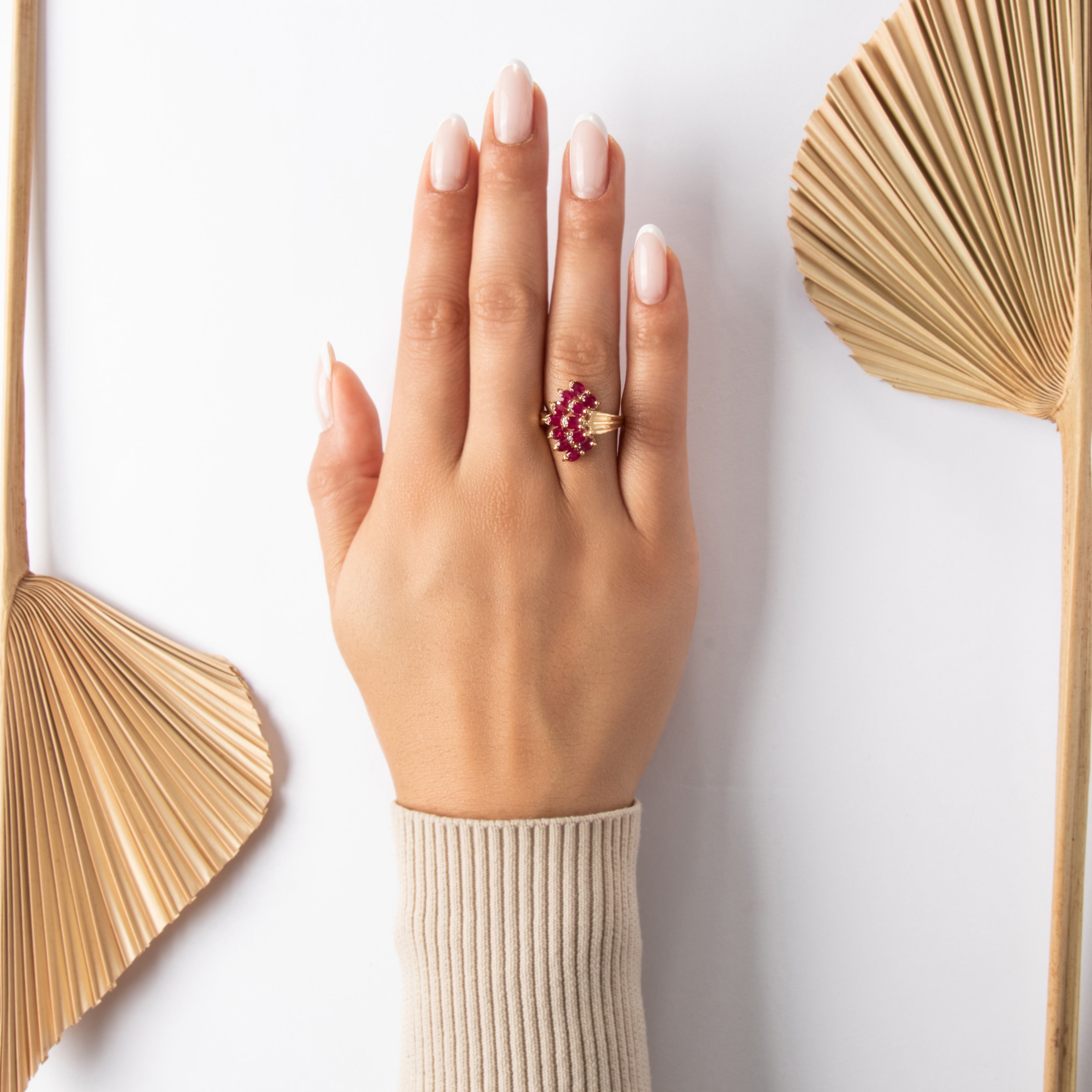 Vintage 10k Yellow Gold 2.66cttw Ruby Vibrant Fanning Statement Ring - On model view