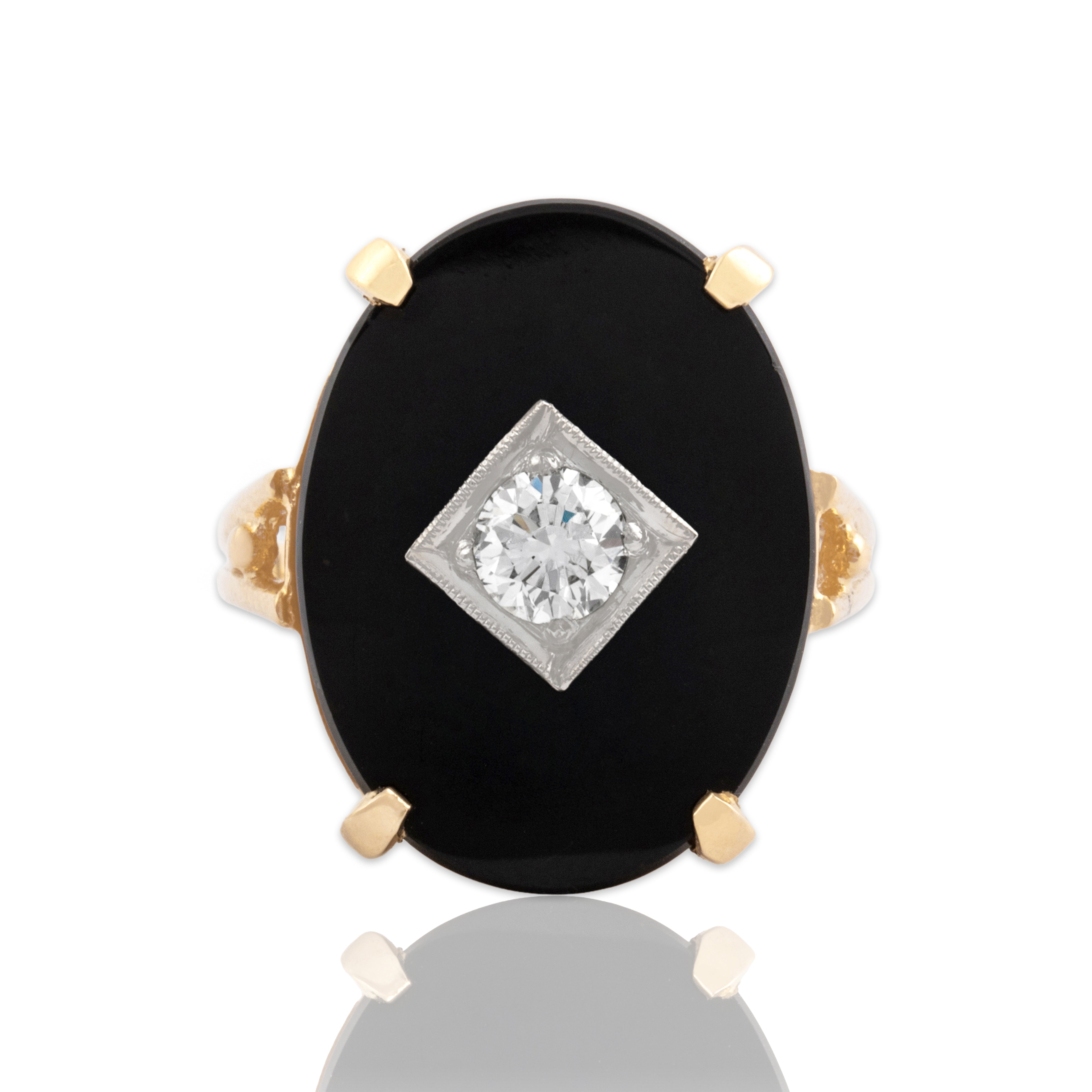 Vintage 14k Yellow Gold 4.8ct Onyx Old European Cut Diamond Striking Accented Oval Ring - Close-up view
