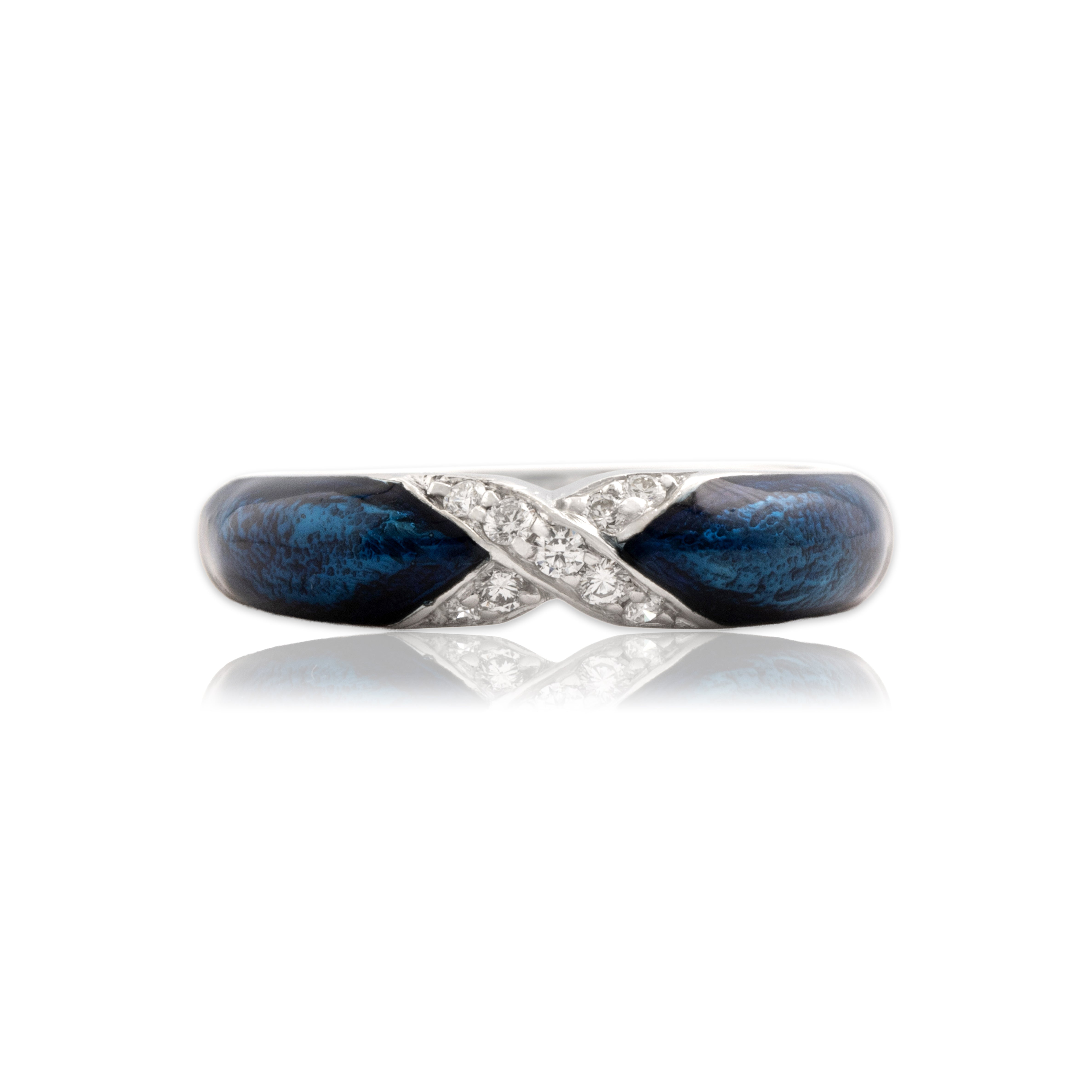 Vintage Hidalgo 18k White Gold Diamond Stackable Crossover Blue Enamel Pavã© Band Ring - Close-up view