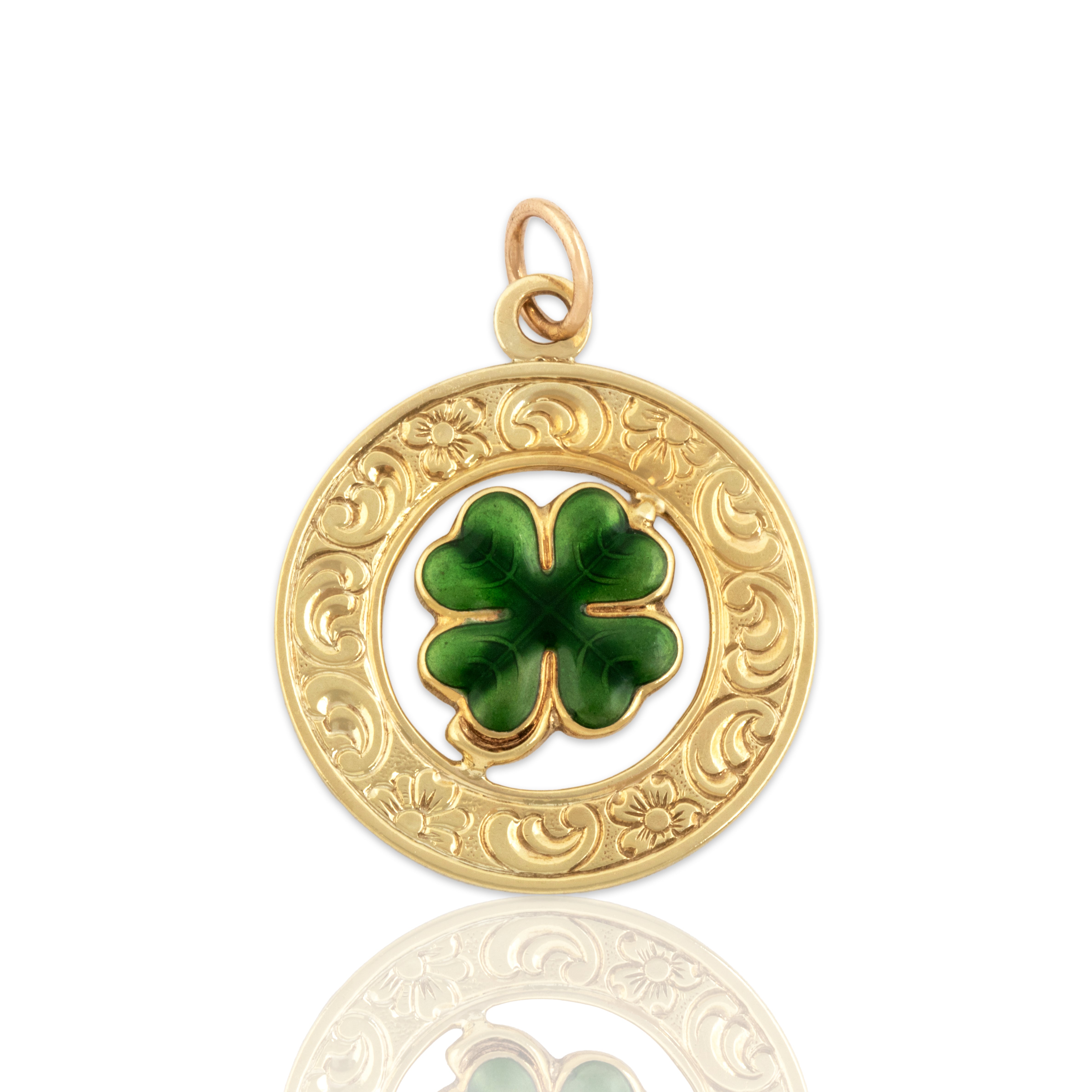 Vintage 14k Yellow Gold Lucky Enamel Shamrock Charm / Pendant - Close-up view