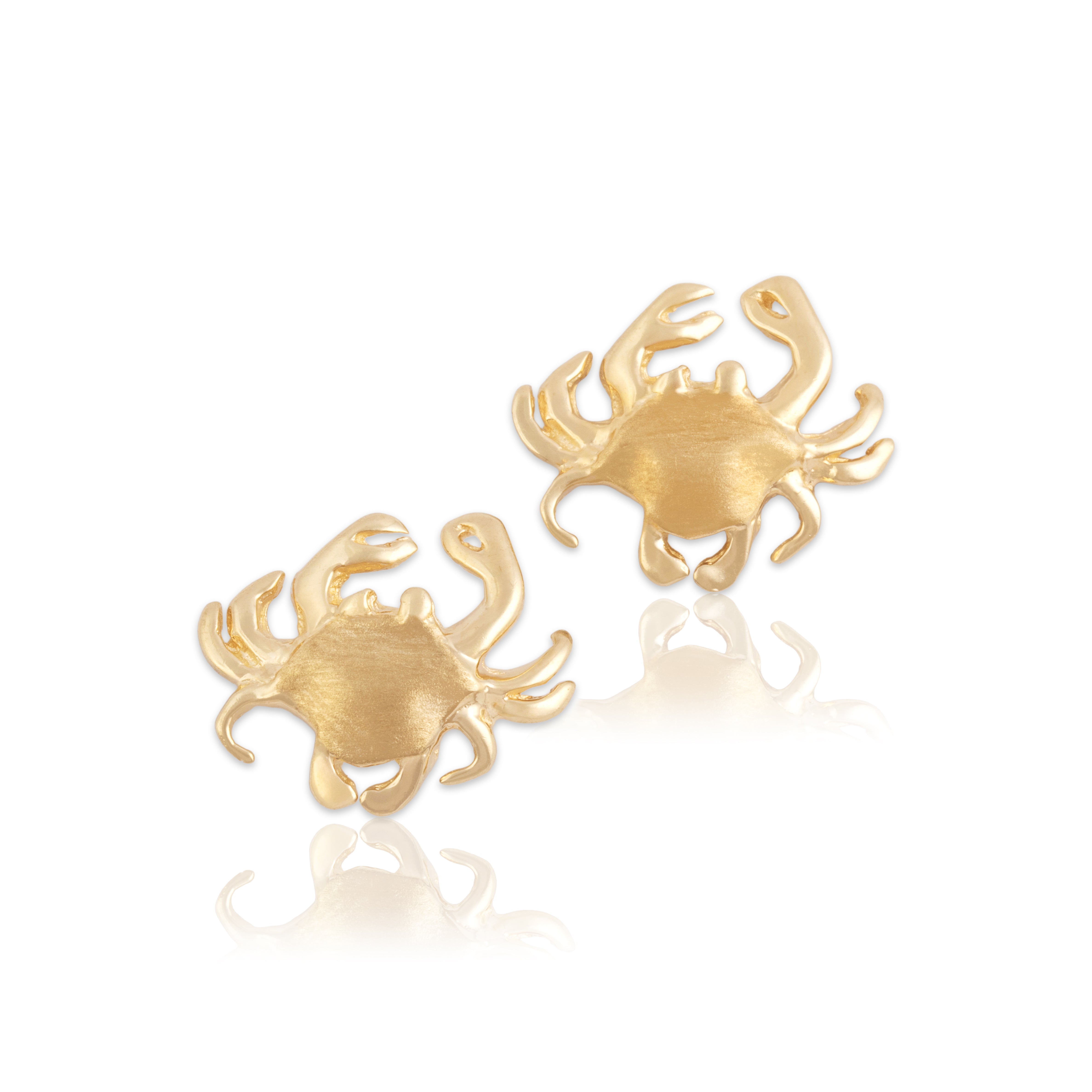 Vintage 14k Yellow Gold Pinching Brushed Crab Stud Earrings - Close-up view