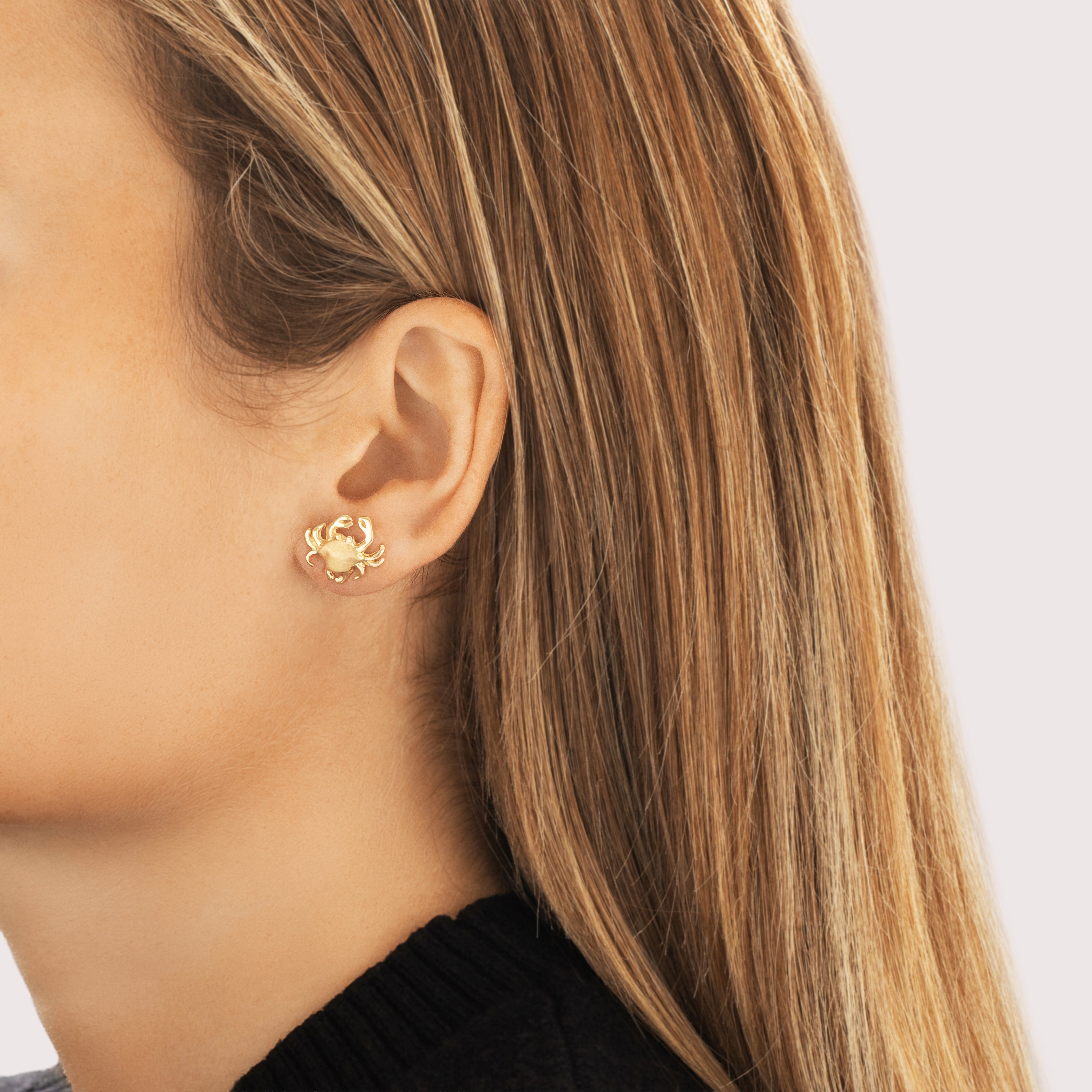 Vintage 14k Yellow Gold Beachy Dual Finish Crab Stud Earrings - On model view