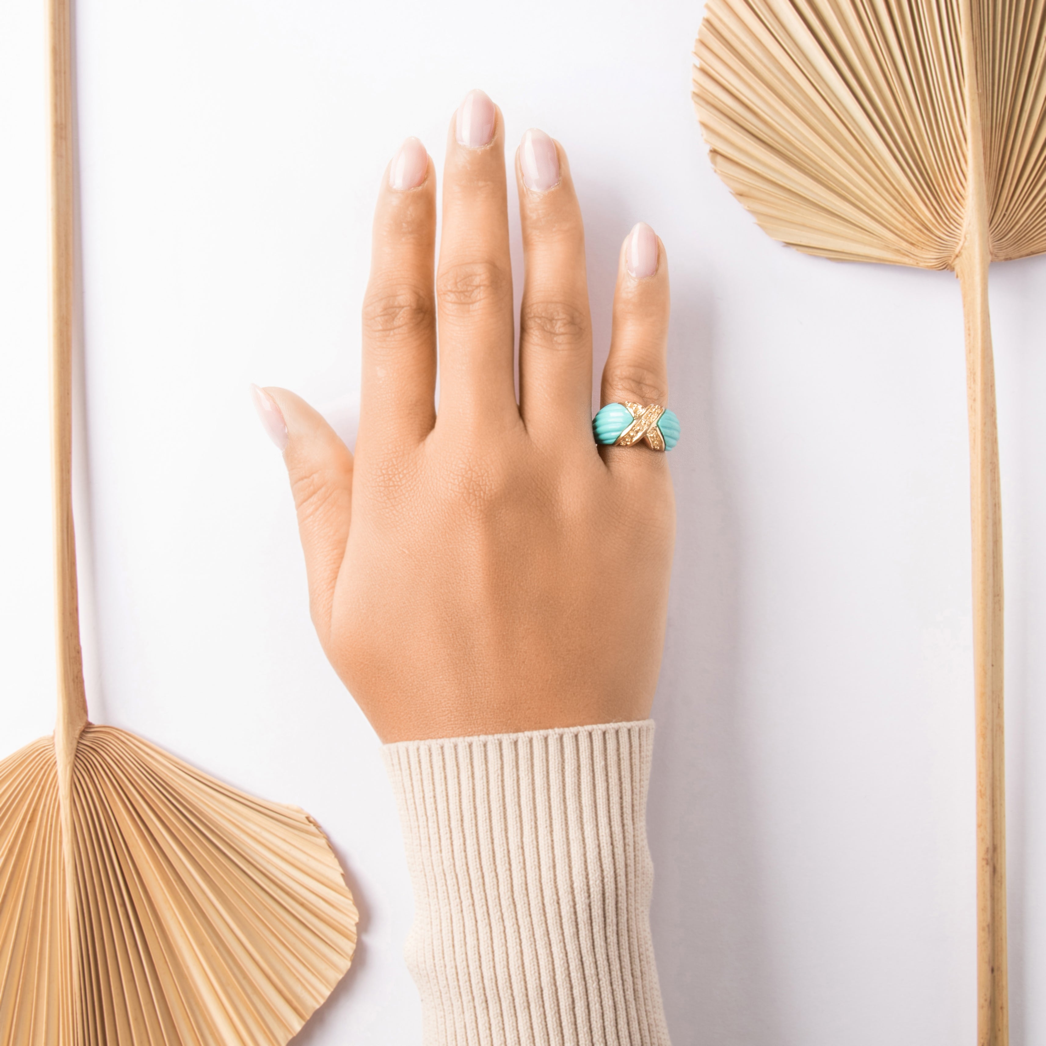 Vintage 14k Yellow Gold Turquoise Chunky Ribbed Shoulder X Accent Band Ring - On model view