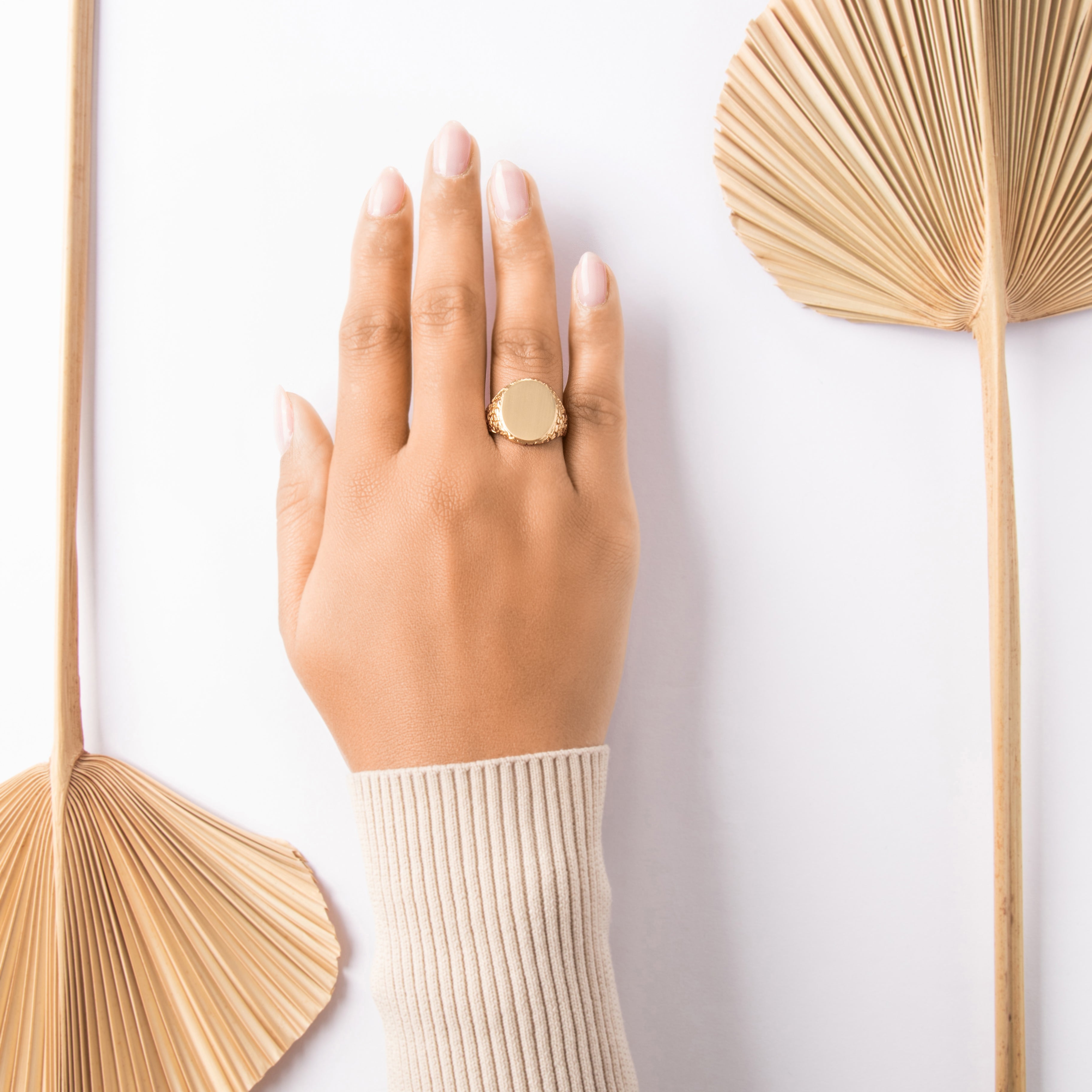 Vintage 14k Yellow Gold Abstract Carved Geometric Brushed Oval Signet Ring - On model view