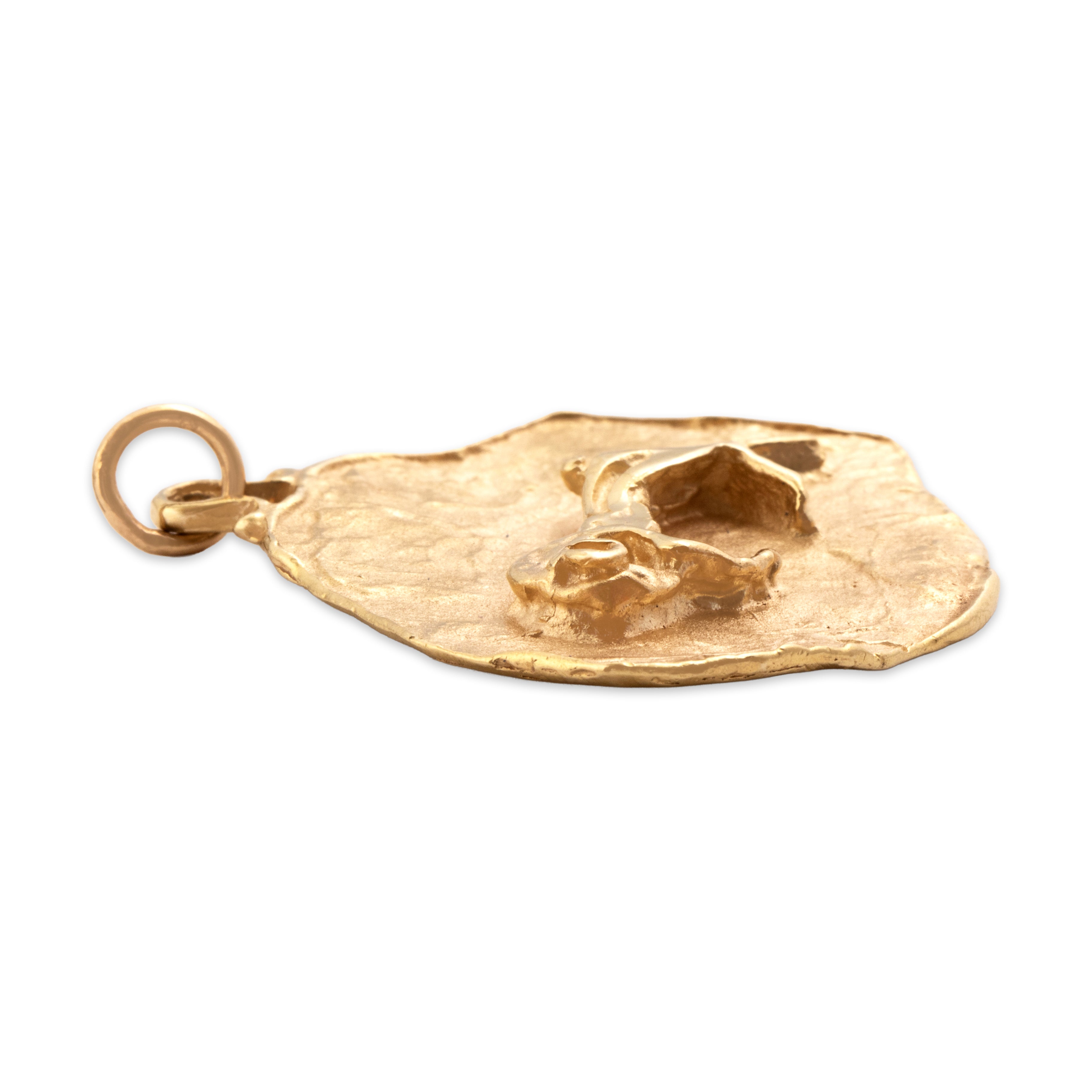Vintage Large 14k Yellow Gold Aries Zodiac Ram Artistic Naturalistic Medallion Pendant - Side view