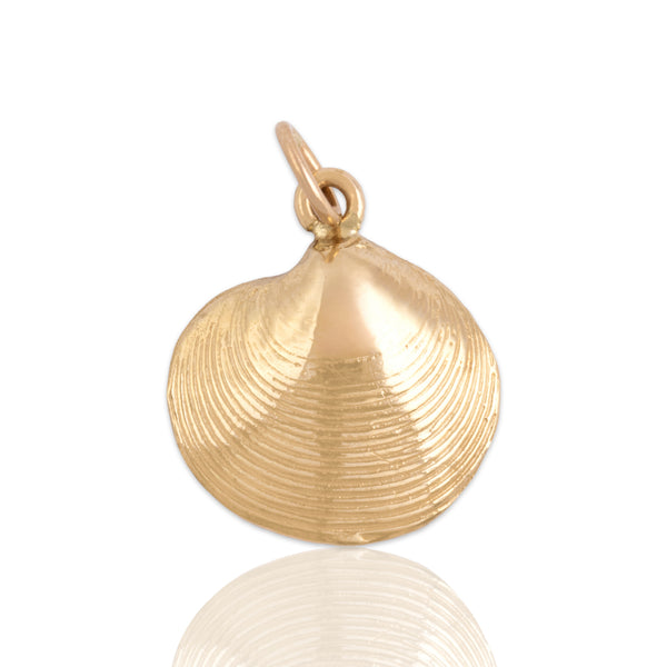 Vintage 14k Yellow Gold Happy As A Clam Charm / Pendant - Close-up view