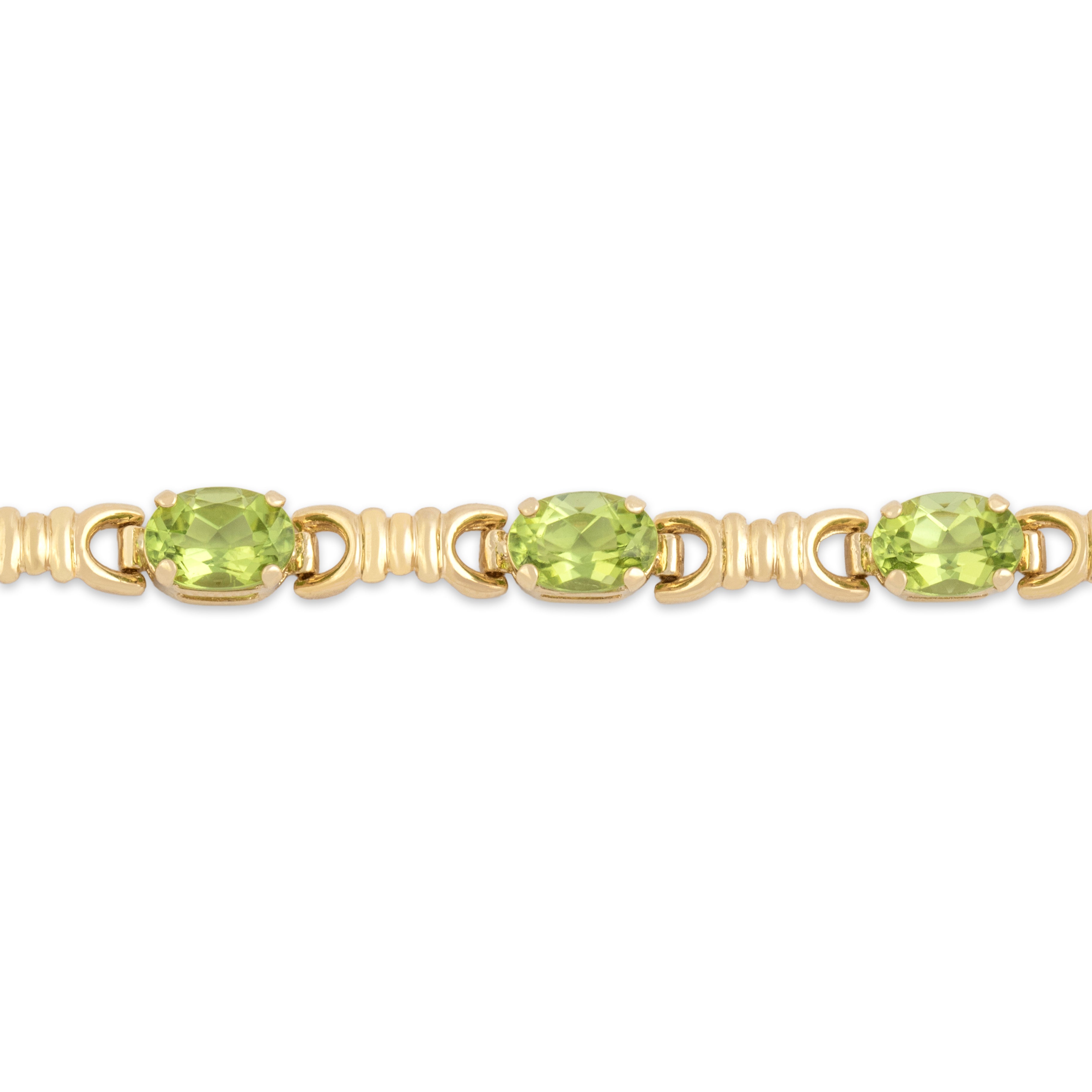 Vintage 14k Yellow Gold 6.87cttw Peridot Horse-Bit Link Bracelet - Close-up view