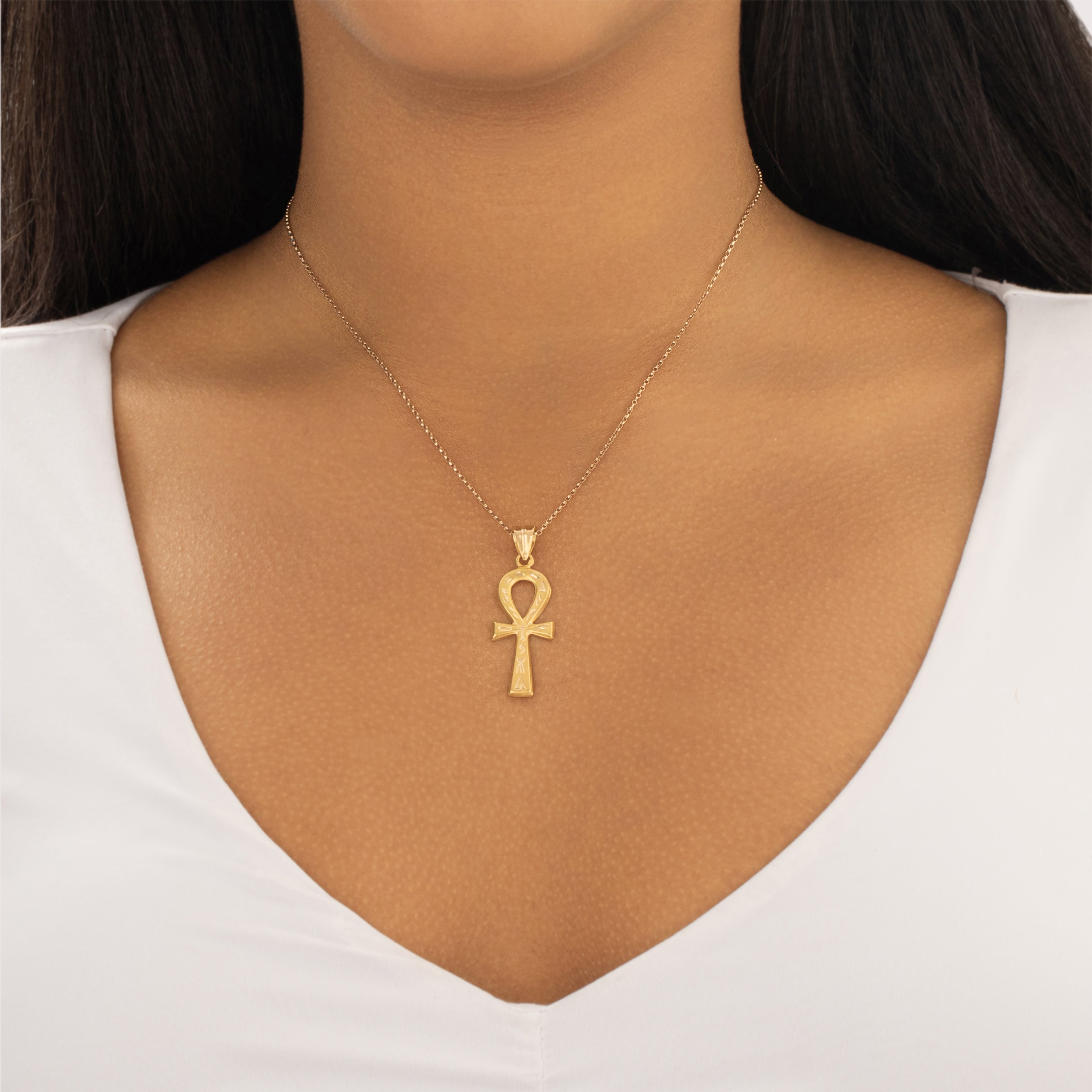 Vintage Egyptian 18k Yellow Gold Key Of Life Ankh Charm / Pendant - On model view