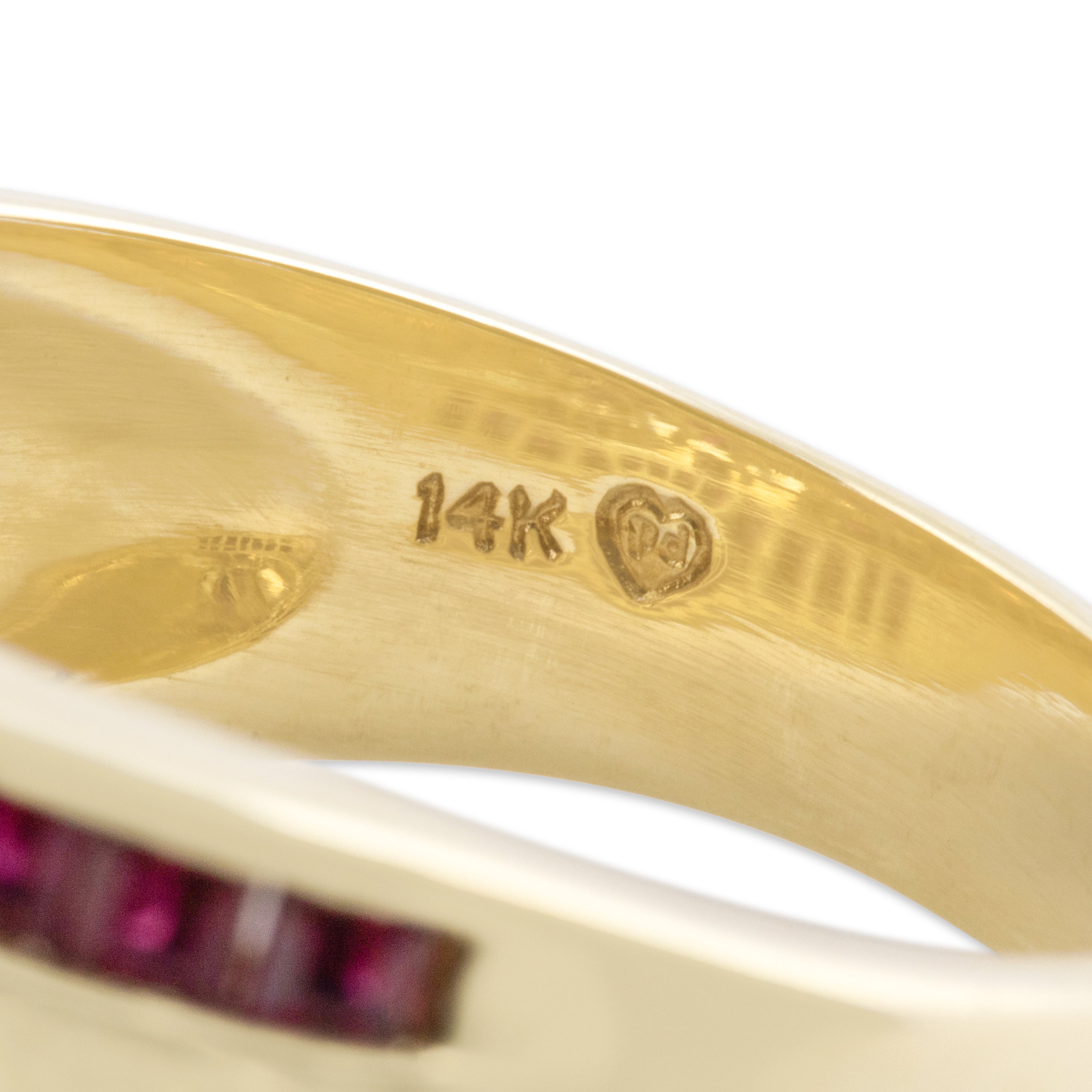 Vintage 14k Yellow Gold .9cttw Ruby Diamond Chunky Argyle Cigar Band Ring - Hallmark view