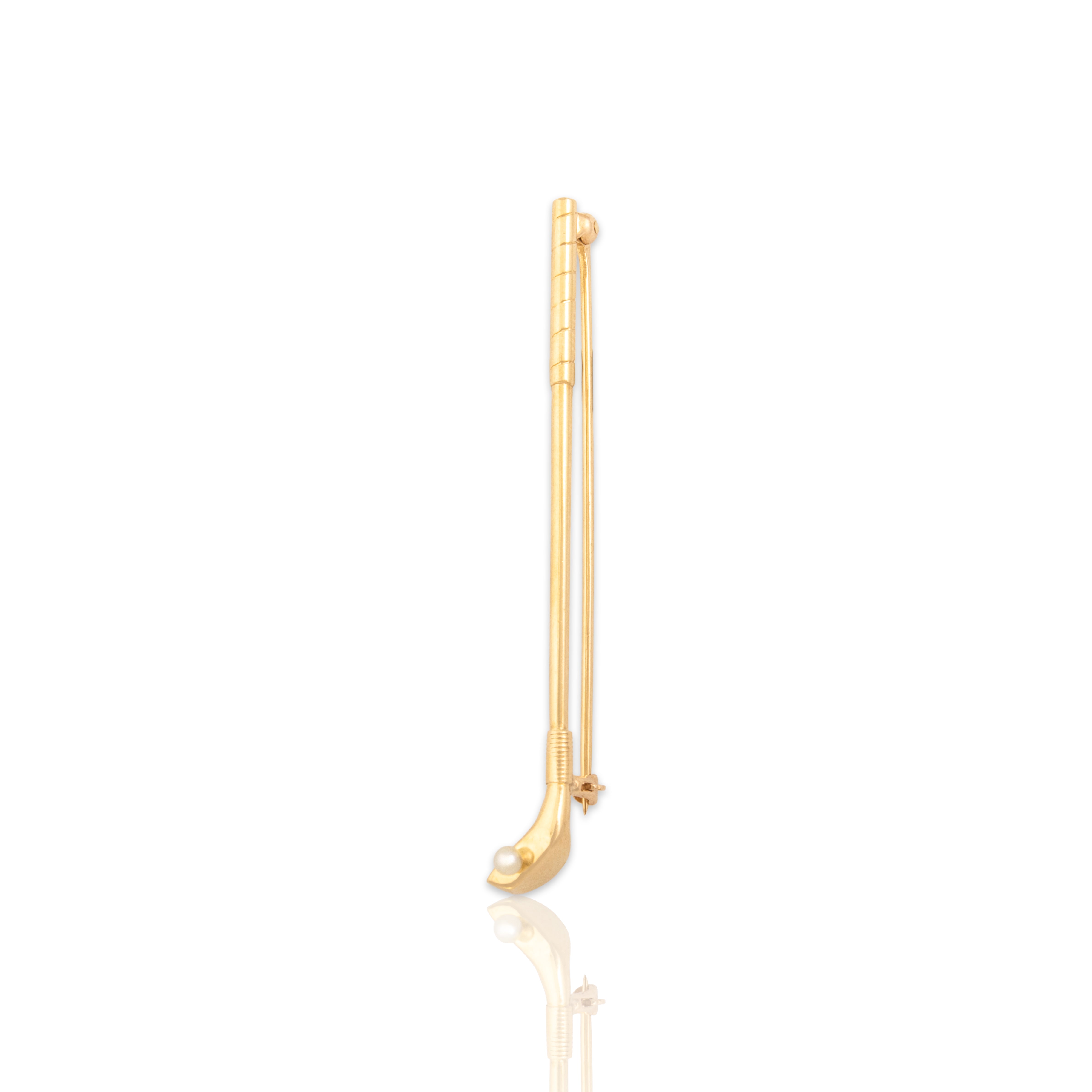Vintage Mid-Century 14k Yellow Gold Pearl Golf Club Driver Brooch / Pin - Close-up view