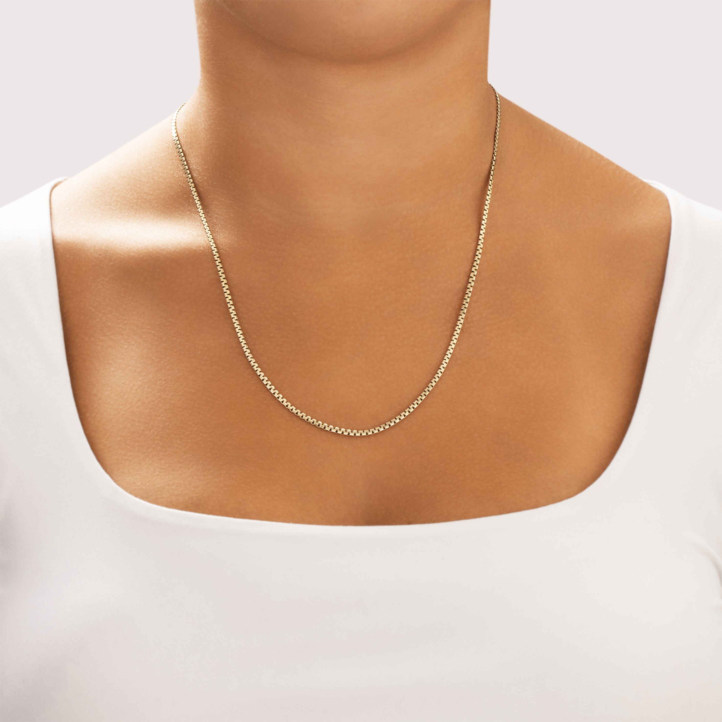 Vintage Italian 14k Yellow Gold 2.3mm Shiny Chic Boston Link Chain - On model view