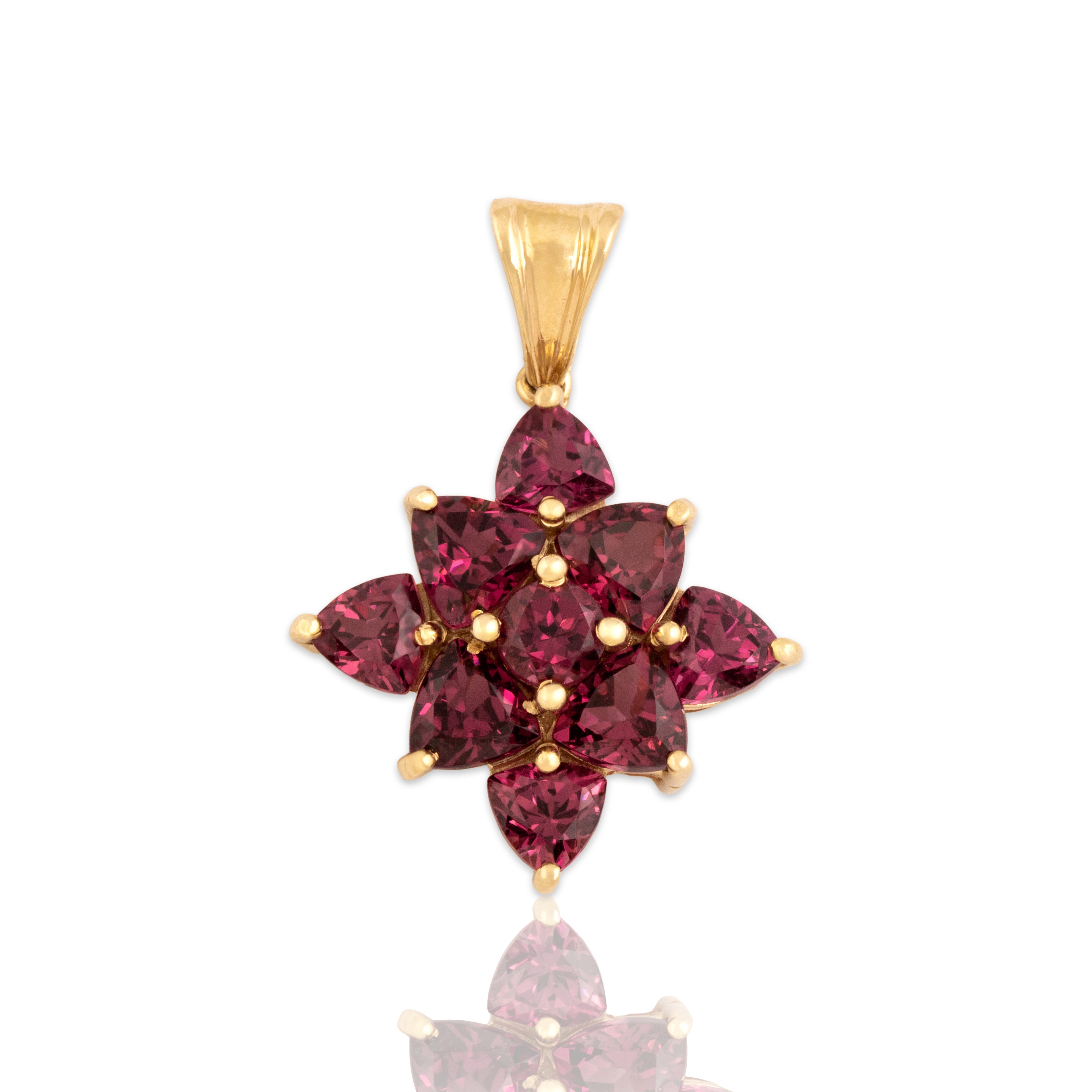 Vintage 10k Yellow Gold 3.55cttw Dark Pink Garnet Vibrant Berry Star Pendant