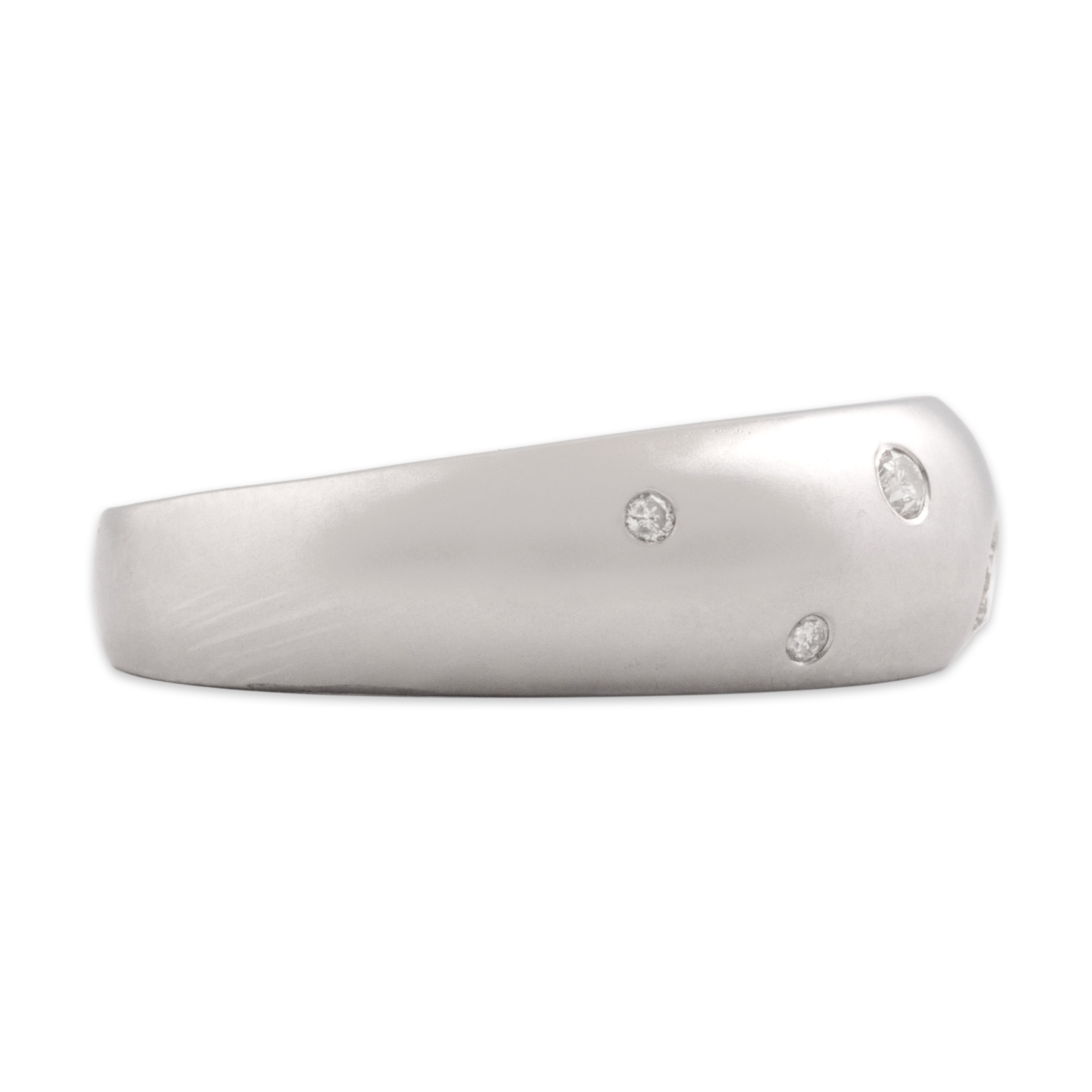 Vintage 18k White Gold [Custom Carat] Domed Bubble Band Ring - Side view