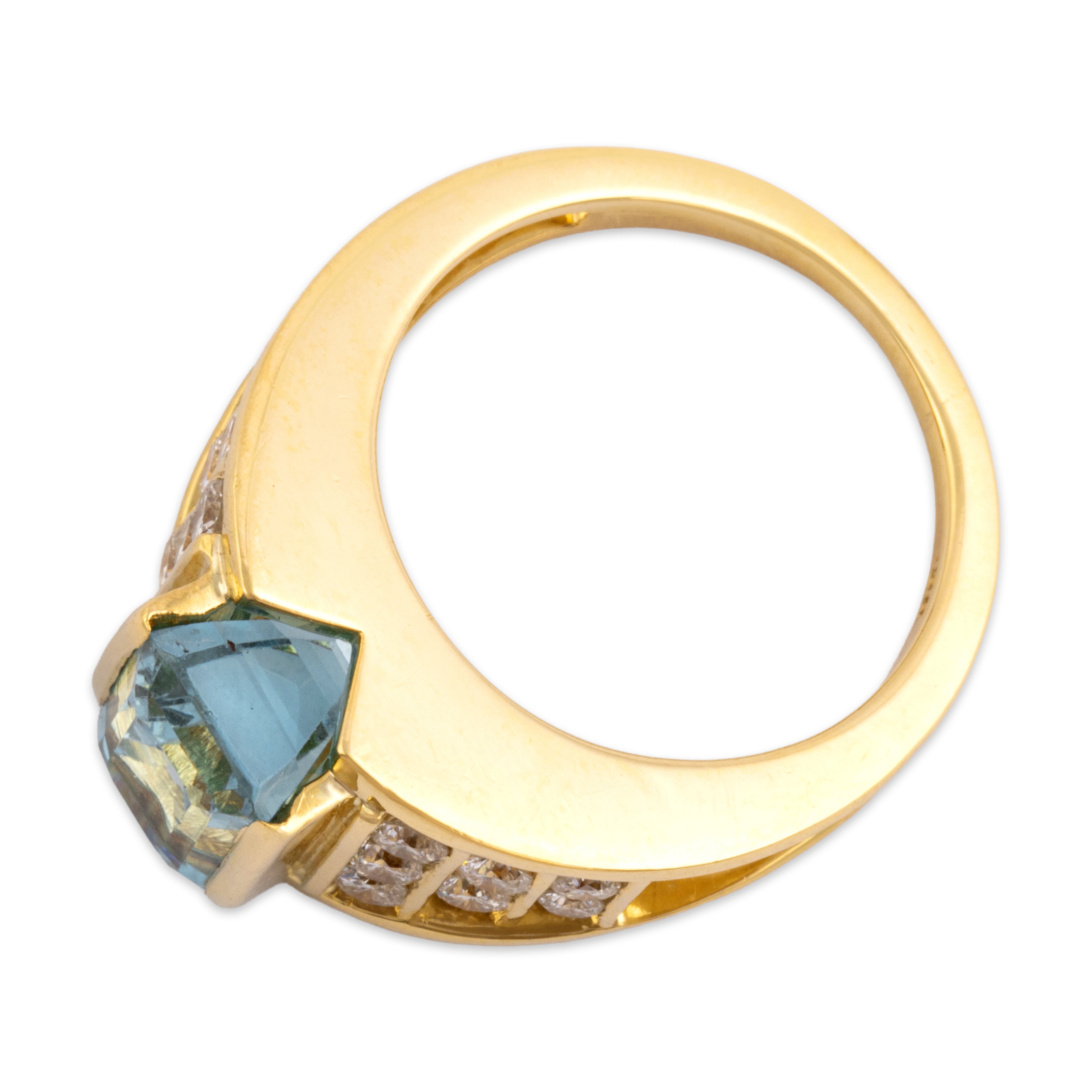 Vintage Heavy 18k Yellow Gold 3.54ct Aquamarine .82cttw Diamond Ring 8.50
